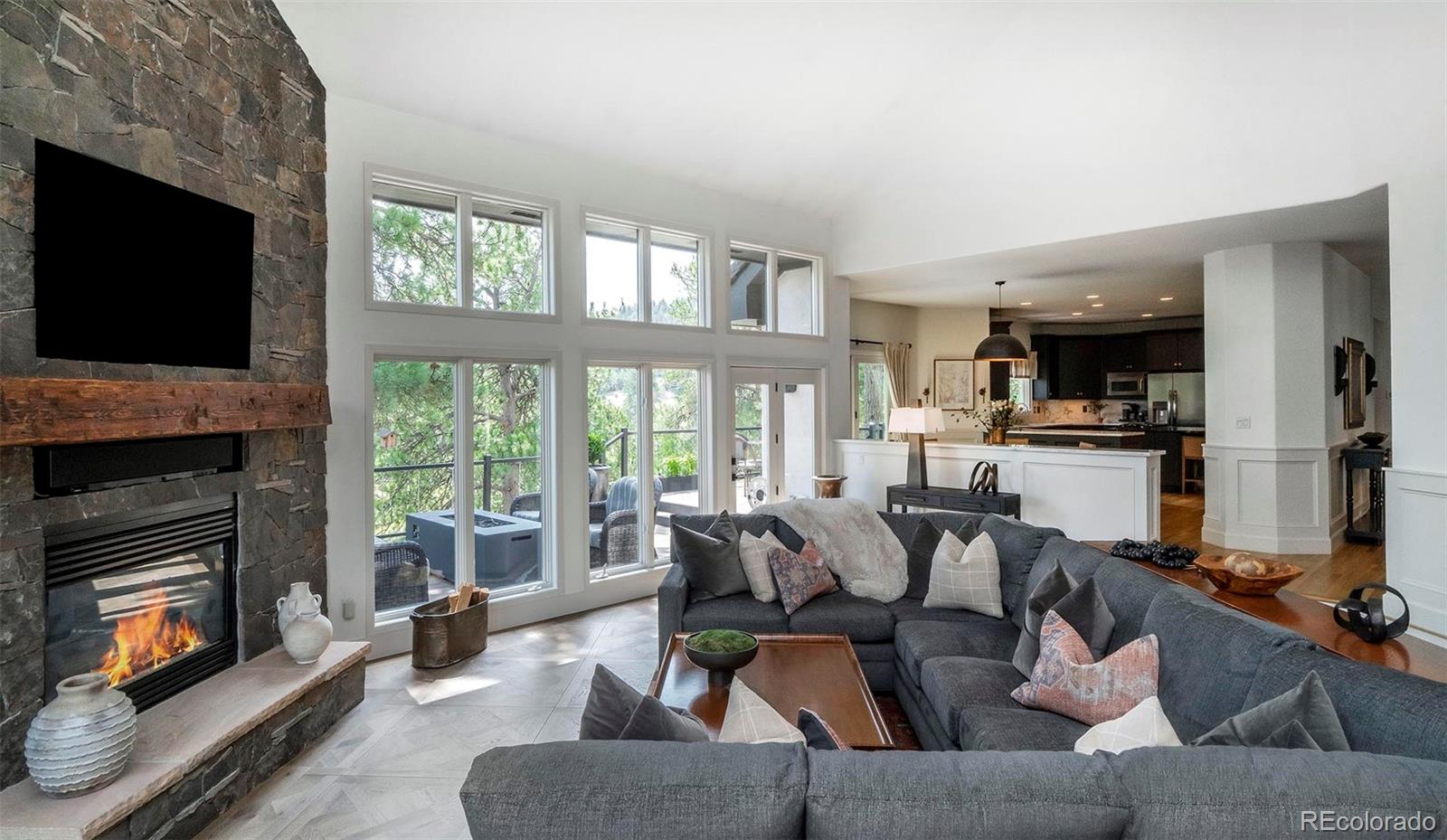 MLS Image #10 for 22184  forest hills drive,golden, Colorado