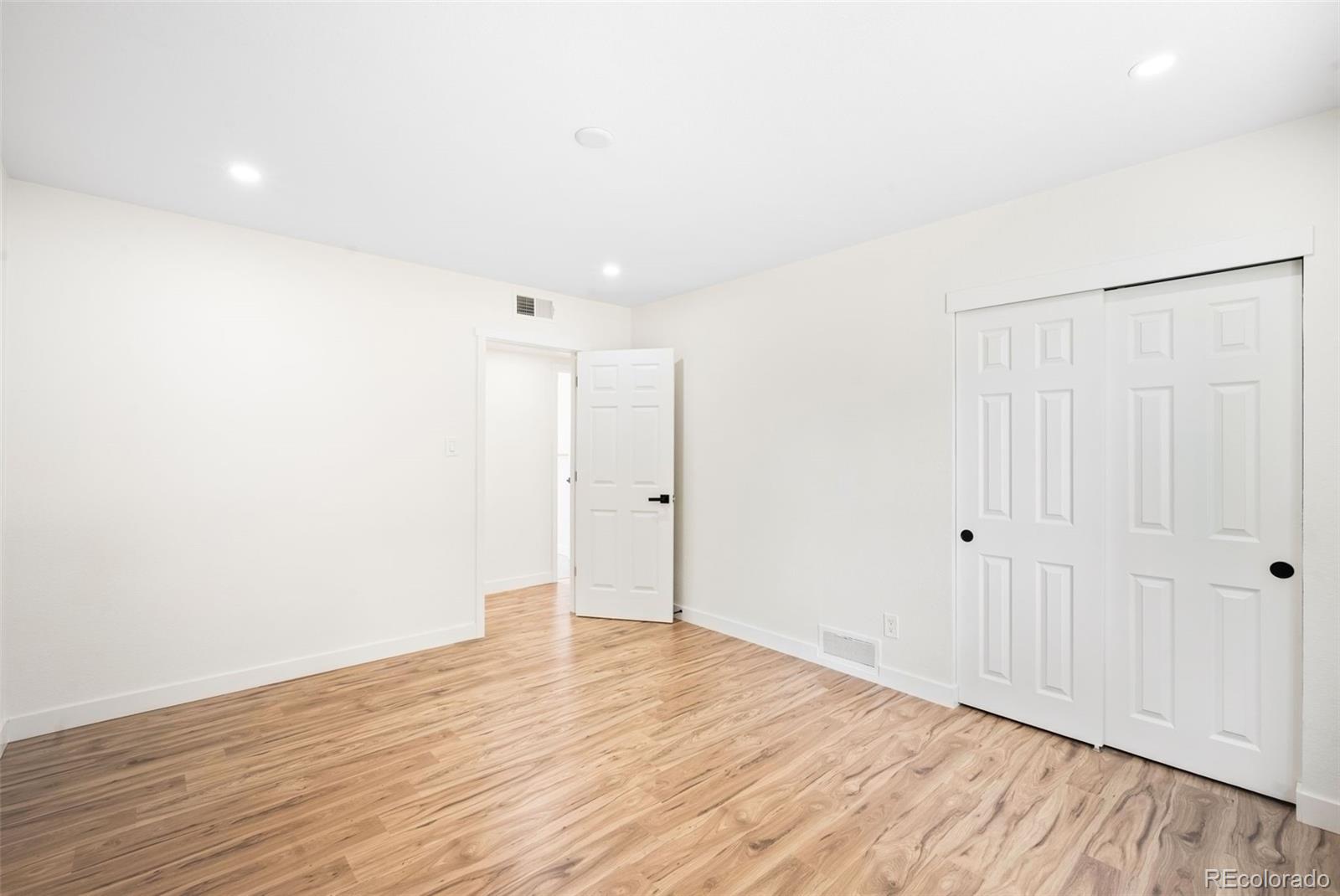 MLS Image #10 for 769  troy court,aurora, Colorado