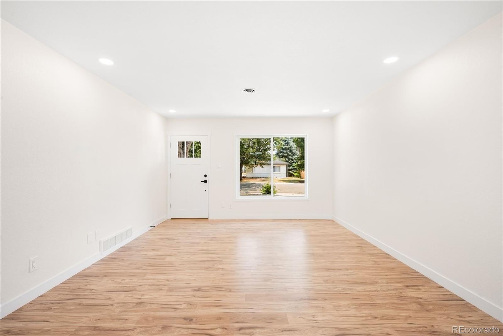 MLS Image #3 for 769  troy court,aurora, Colorado