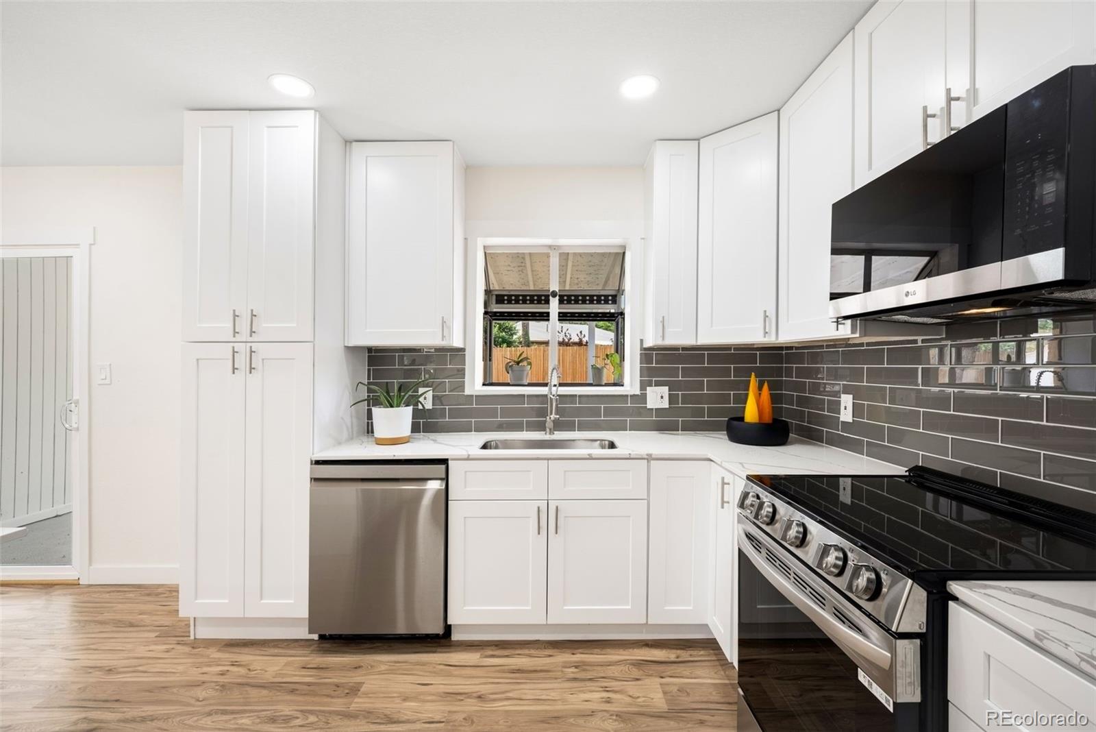 MLS Image #7 for 769  troy court,aurora, Colorado