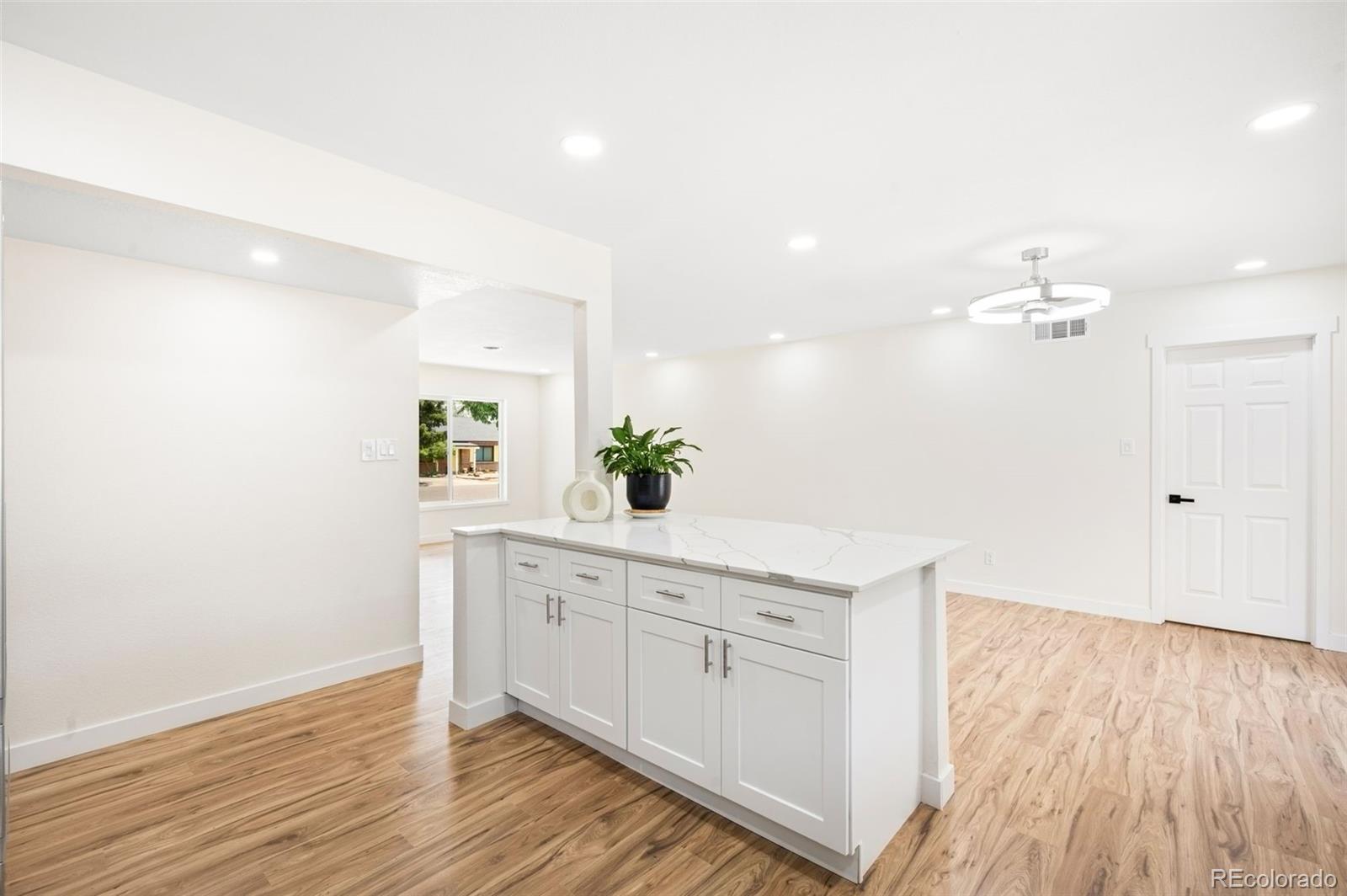 MLS Image #8 for 769  troy court,aurora, Colorado