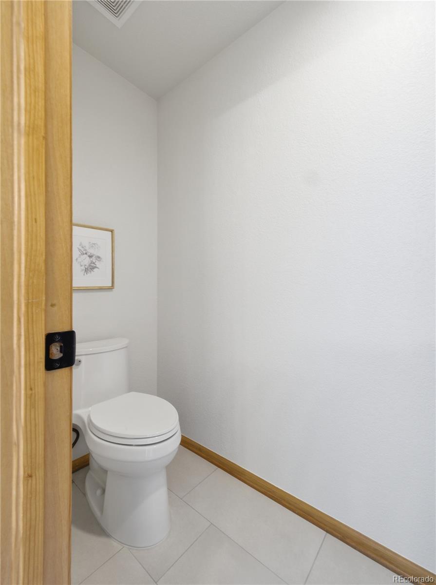 MLS Image #17 for 10024  strathfield lane,littleton, Colorado