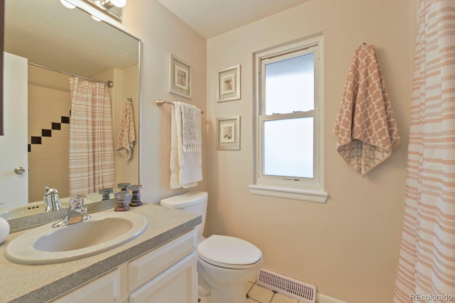 MLS Image #40 for 7304 e mineral place,centennial, Colorado