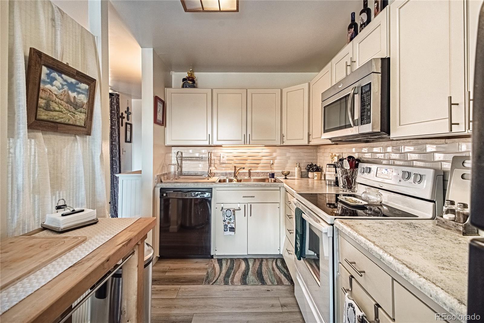 MLS Image #2 for 777  saturn drive 510,colorado springs, Colorado