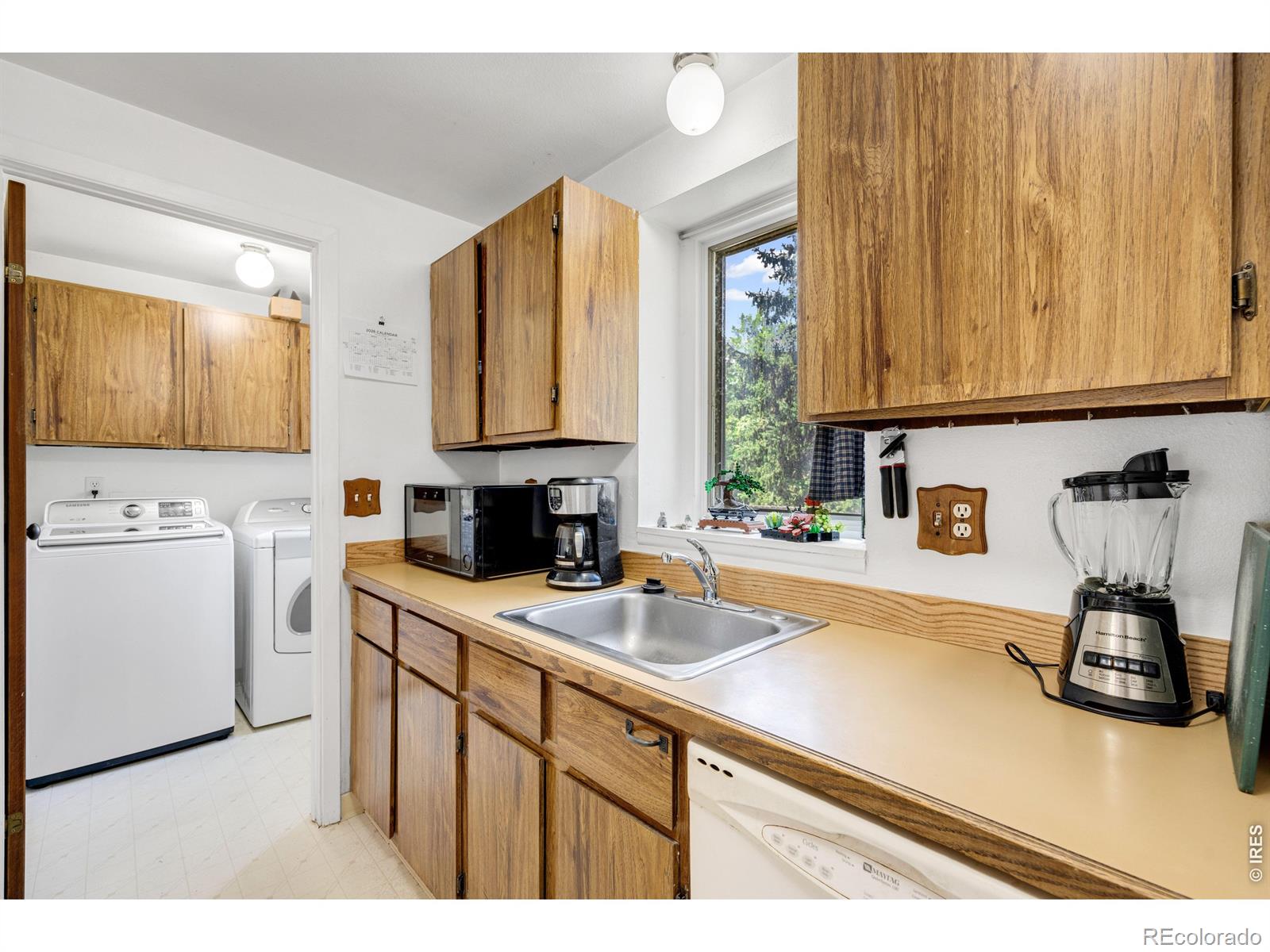MLS Image #13 for 512  locust grove drive,fort collins, Colorado