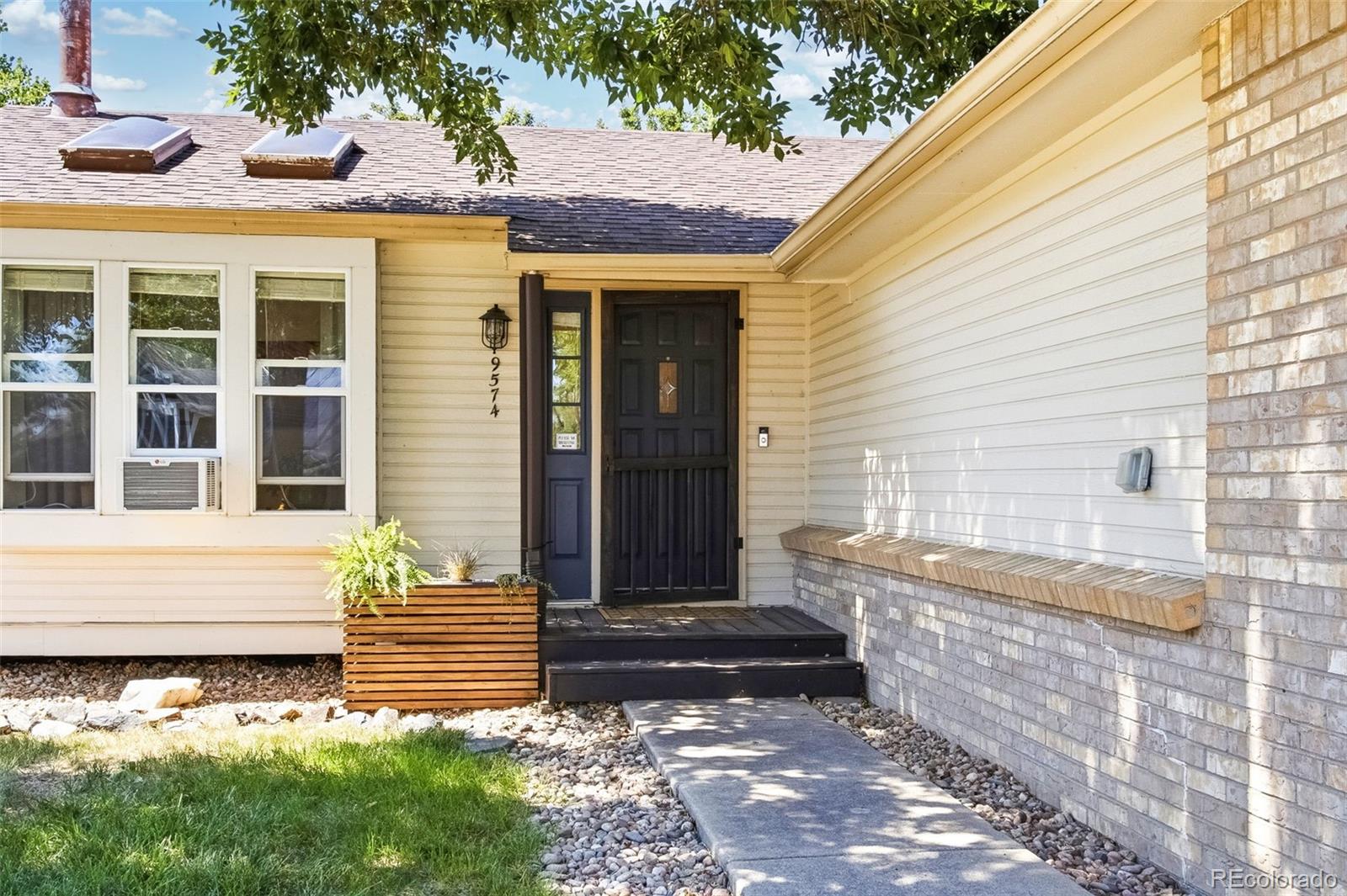 MLS Image #2 for 9574 w elmhurst place,littleton, Colorado