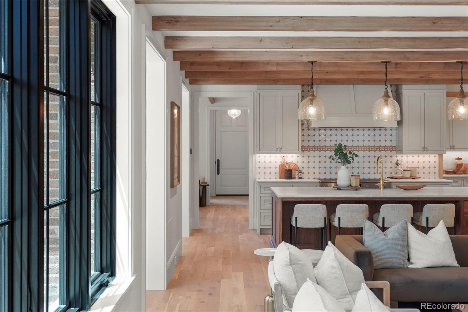MLS Image #13 for 888 s franklin street,denver, Colorado