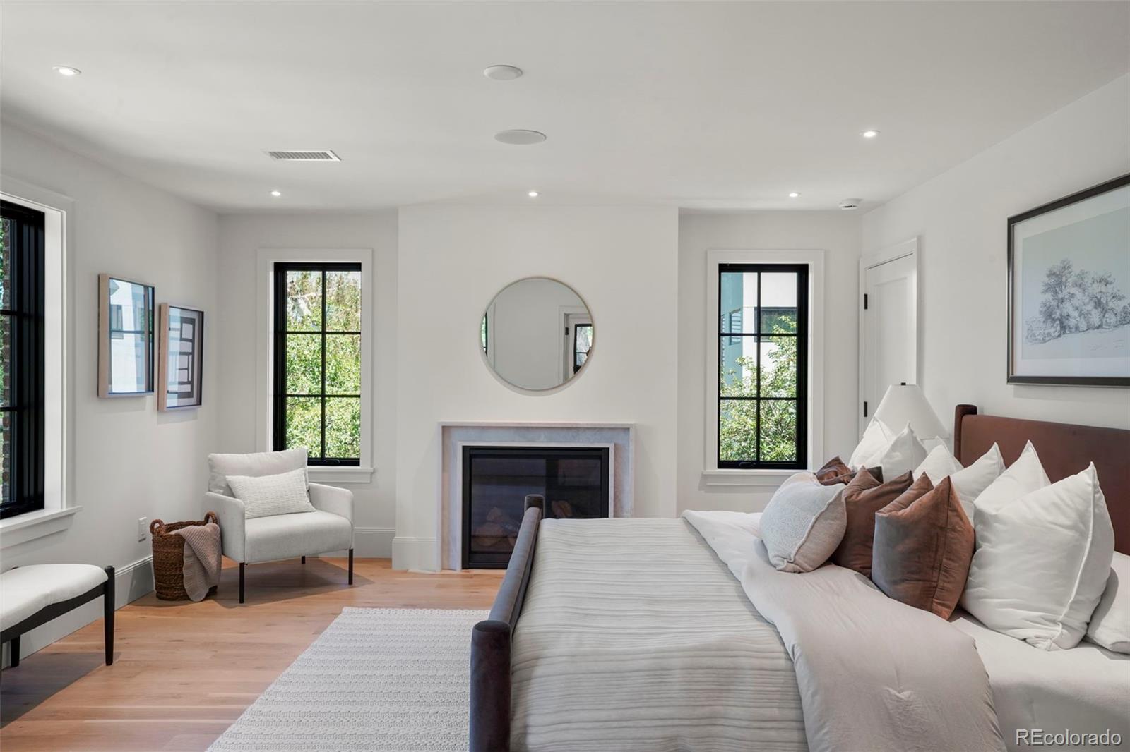 MLS Image #18 for 888 s franklin street,denver, Colorado