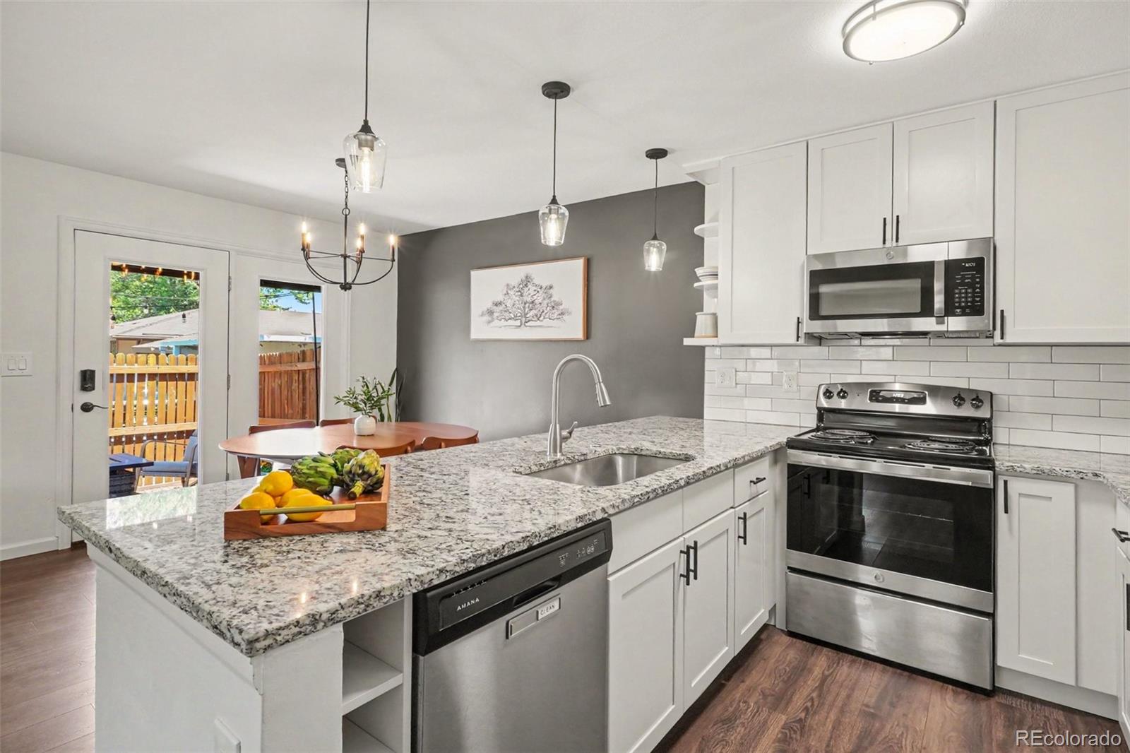 MLS Image #10 for 15176 e jefferson place,aurora, Colorado