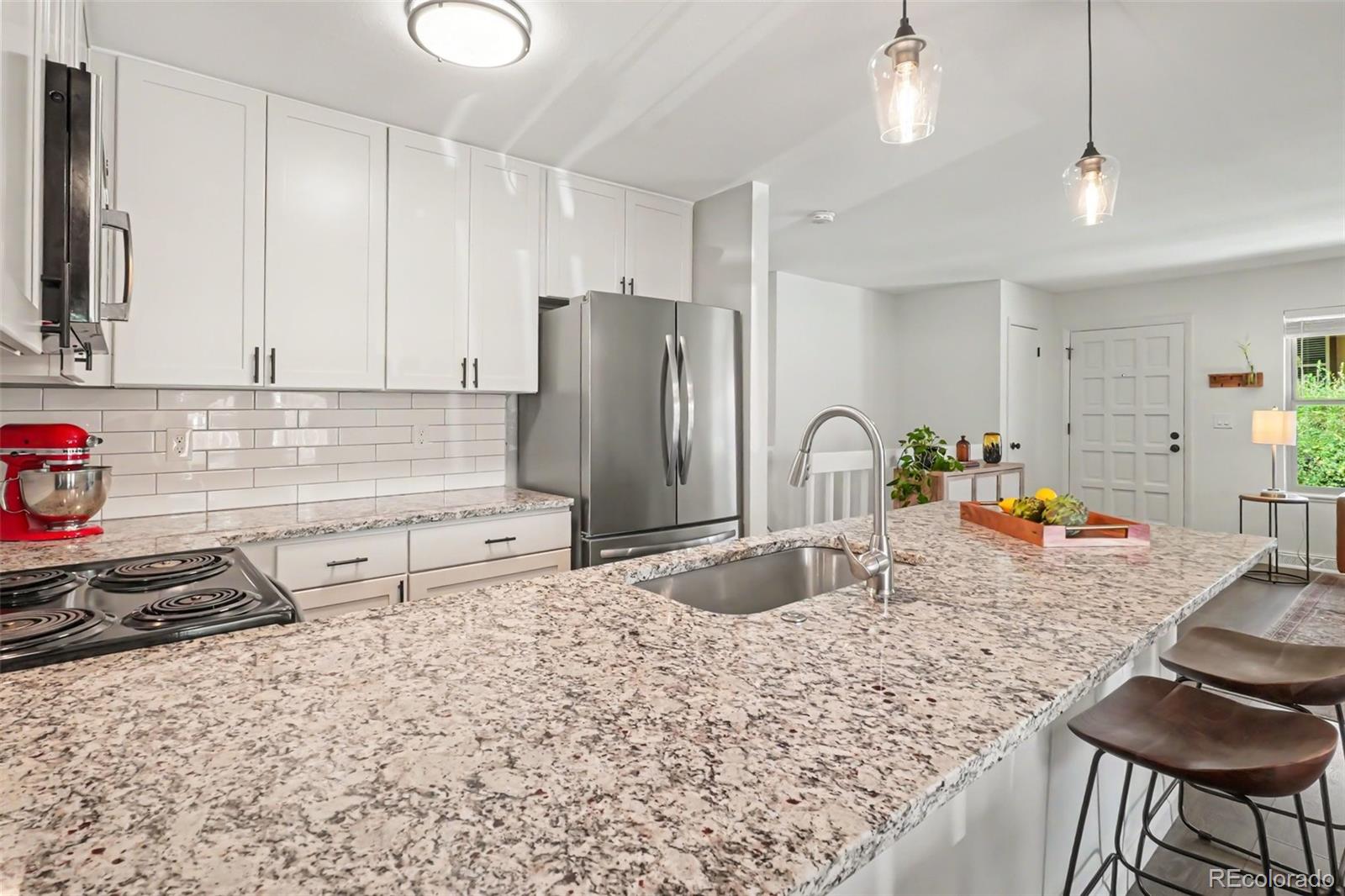 MLS Image #12 for 15176 e jefferson place,aurora, Colorado