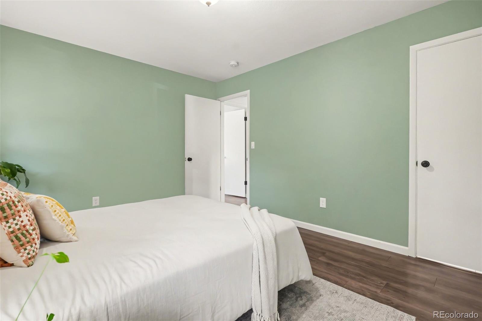 MLS Image #16 for 15176 e jefferson place,aurora, Colorado