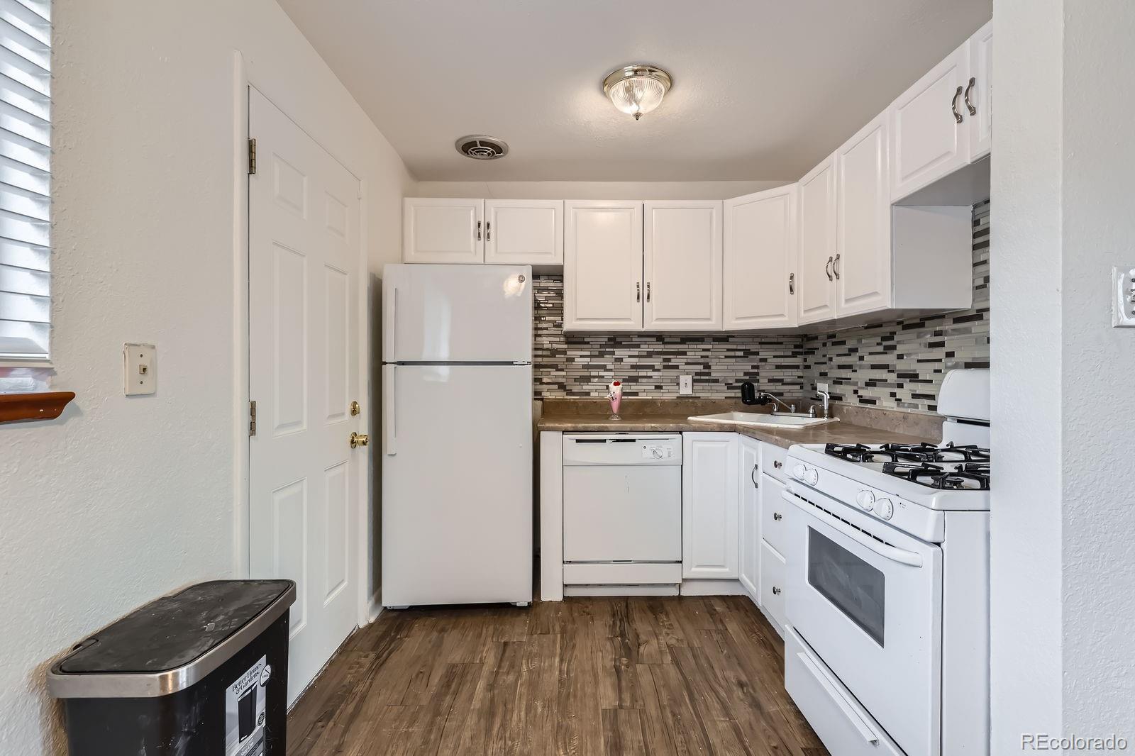 MLS Image #12 for 1525  xenia street,denver, Colorado