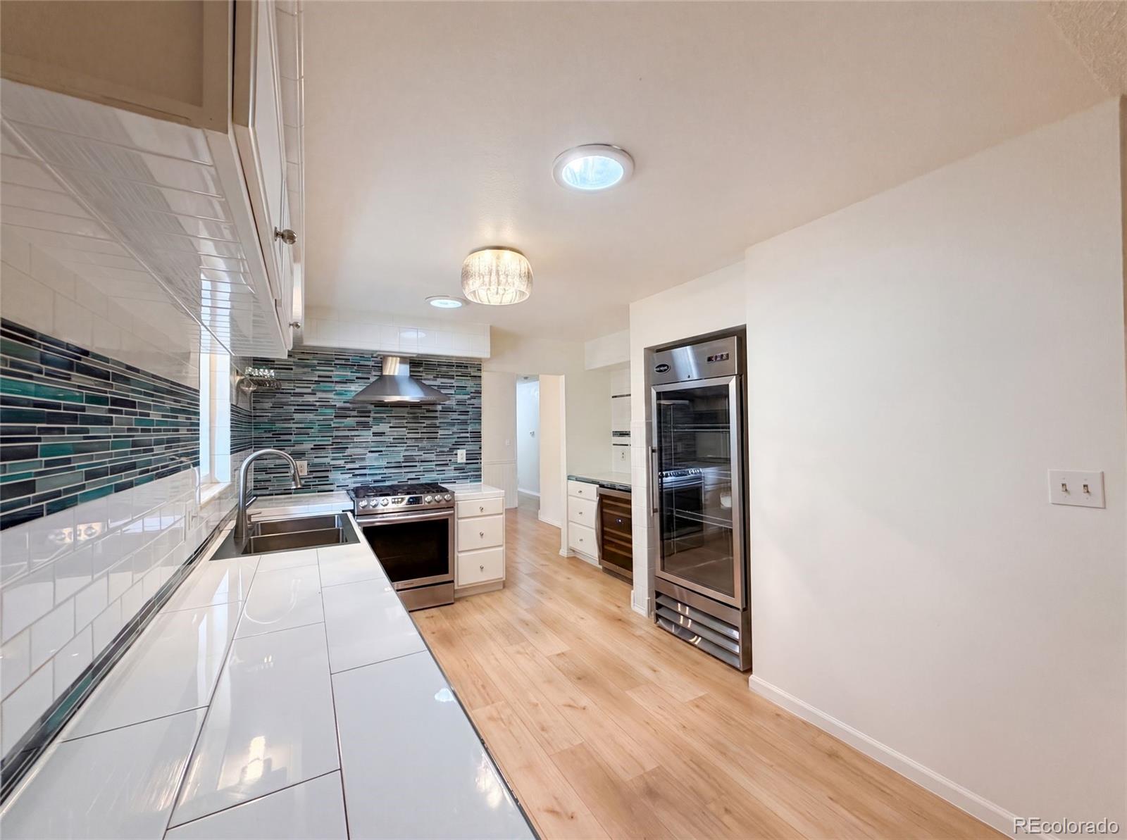 MLS Image #12 for 1307  redwood drive,loveland, Colorado