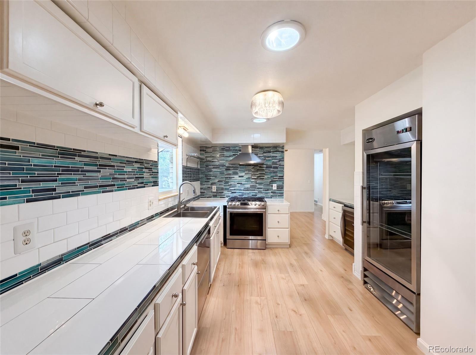 MLS Image #13 for 1307  redwood drive,loveland, Colorado