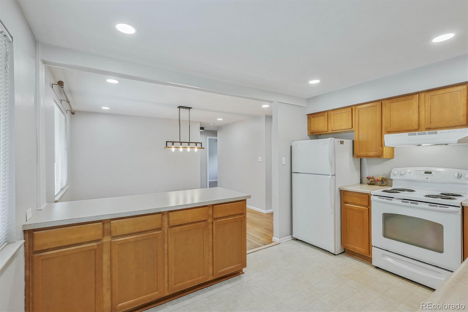 MLS Image #12 for 4200 e fremont avenue,littleton, Colorado
