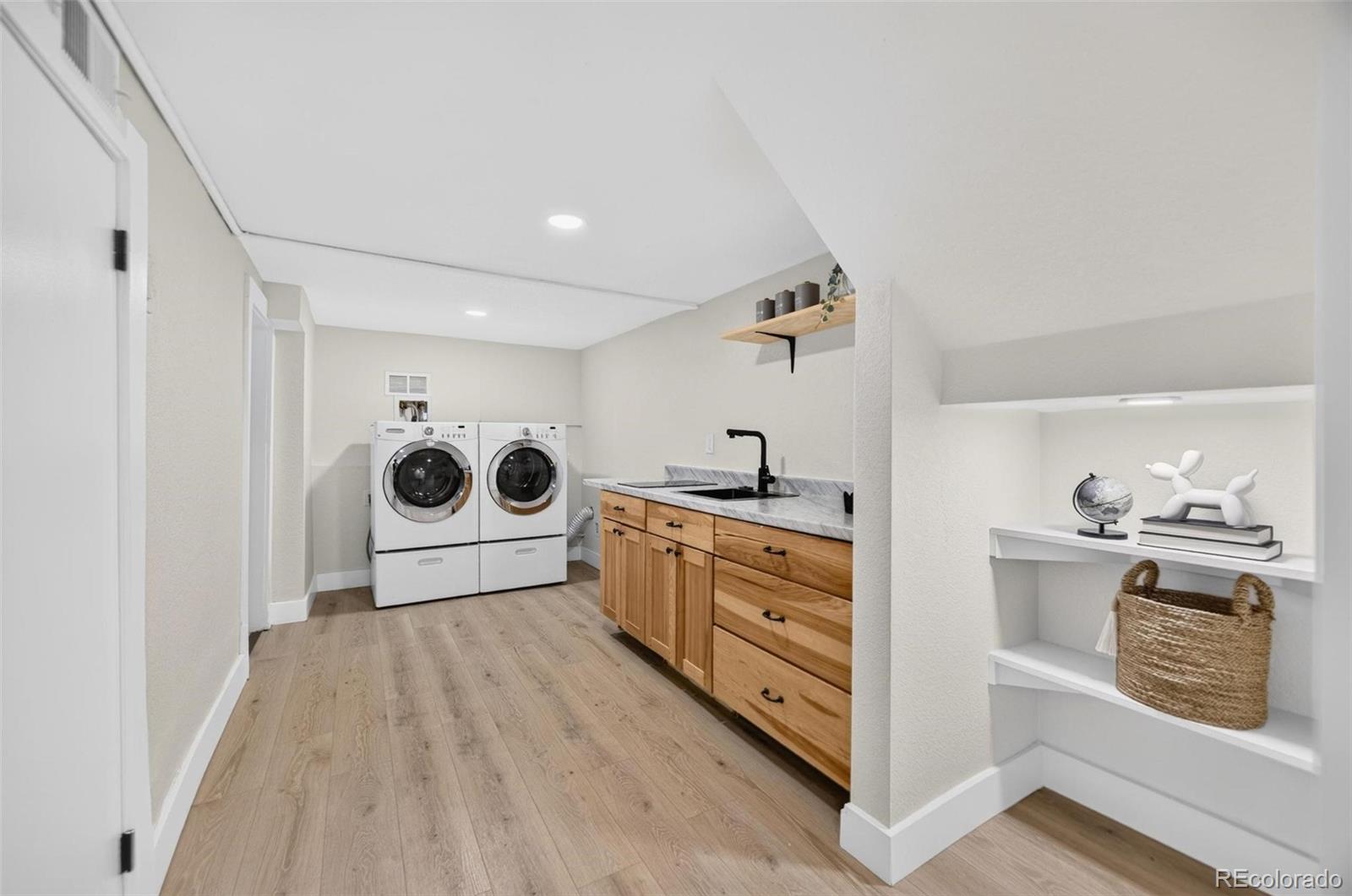 MLS Image #24 for 1148 n corona street,denver, Colorado