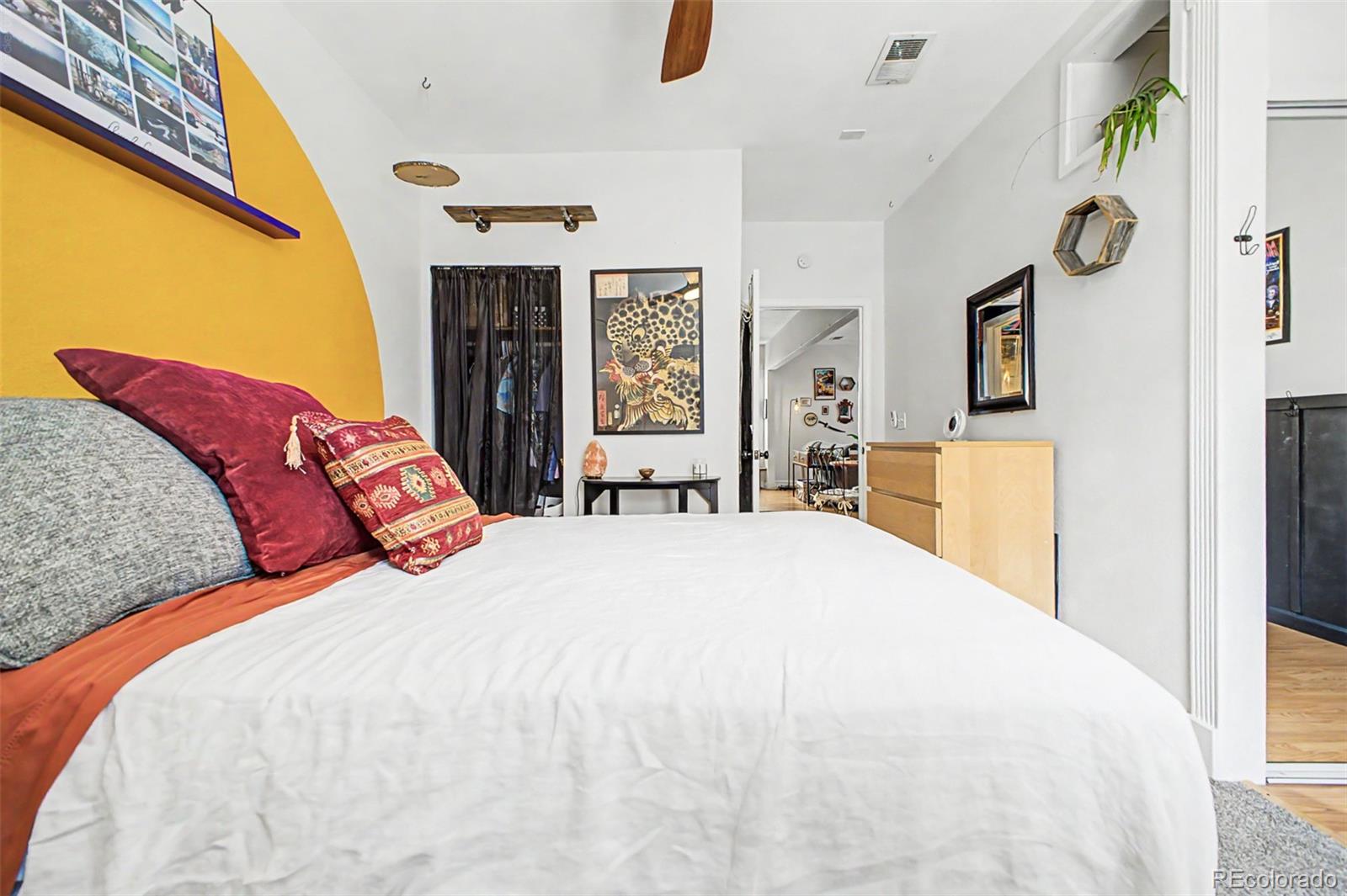 MLS Image #16 for 610 n logan street,denver, Colorado