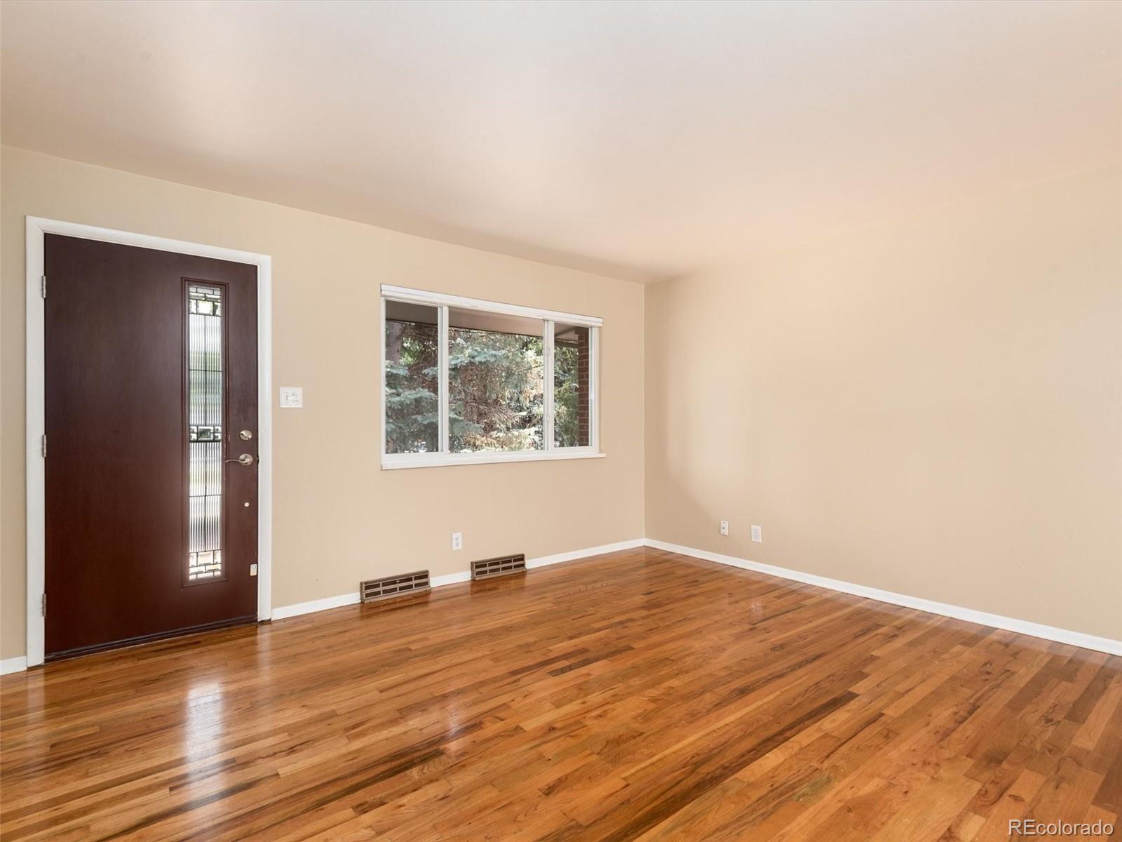 MLS Image #4 for 311 s jasmine street,denver, Colorado