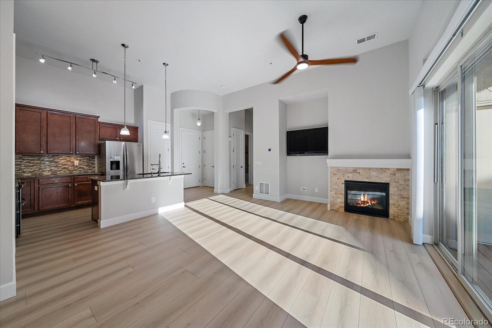 MLS Image #12 for 301  inverness way,englewood, Colorado