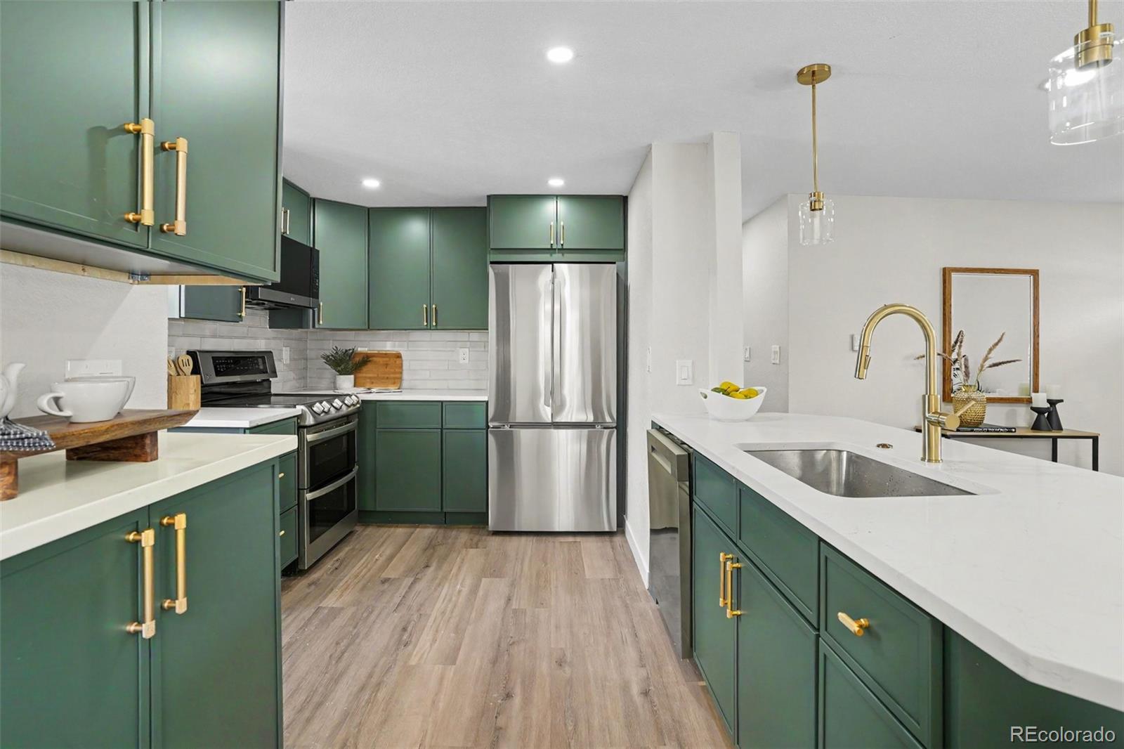 MLS Image #11 for 6340 w 61st avenue,arvada, Colorado