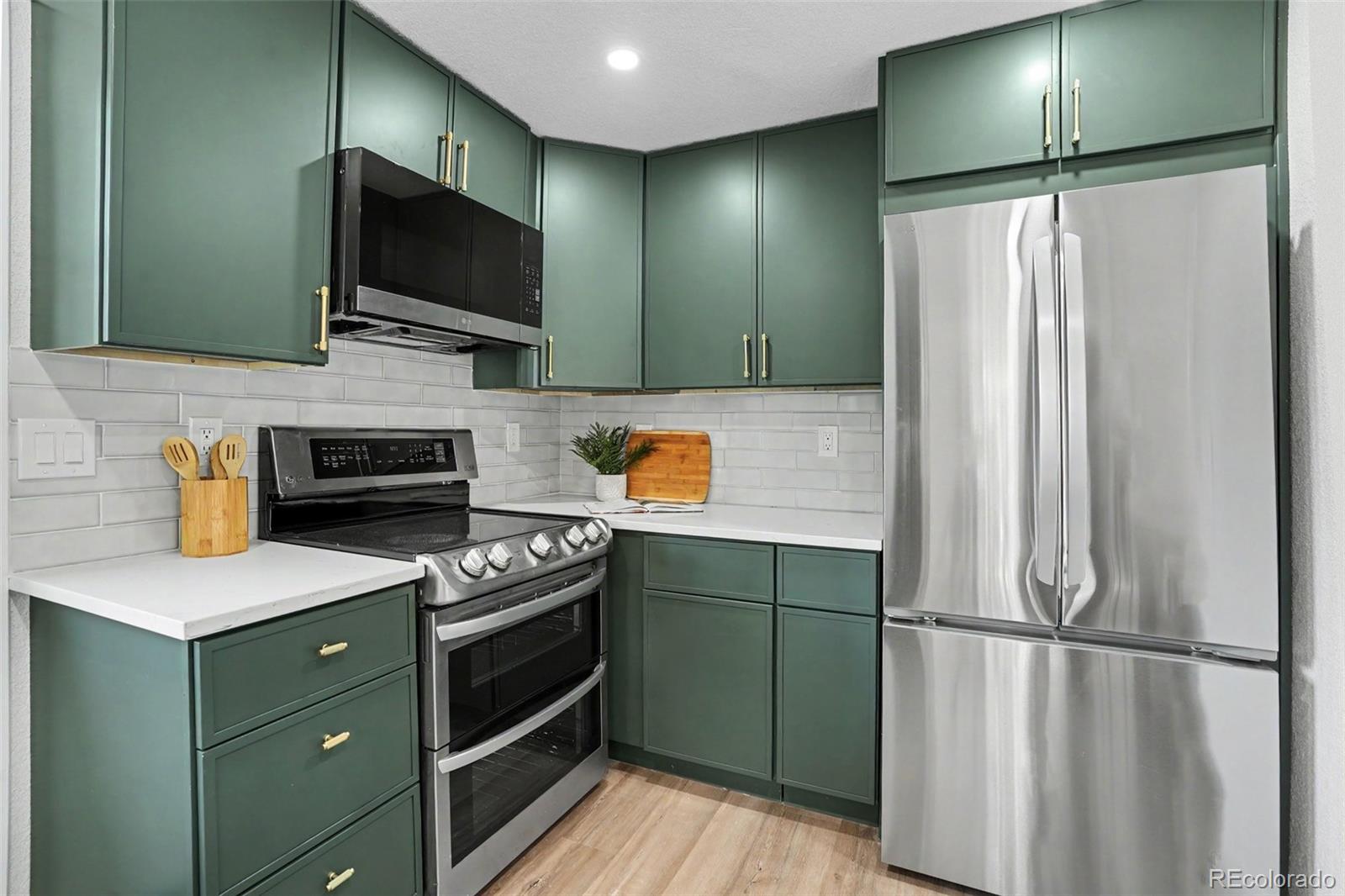 MLS Image #13 for 6340 w 61st avenue,arvada, Colorado