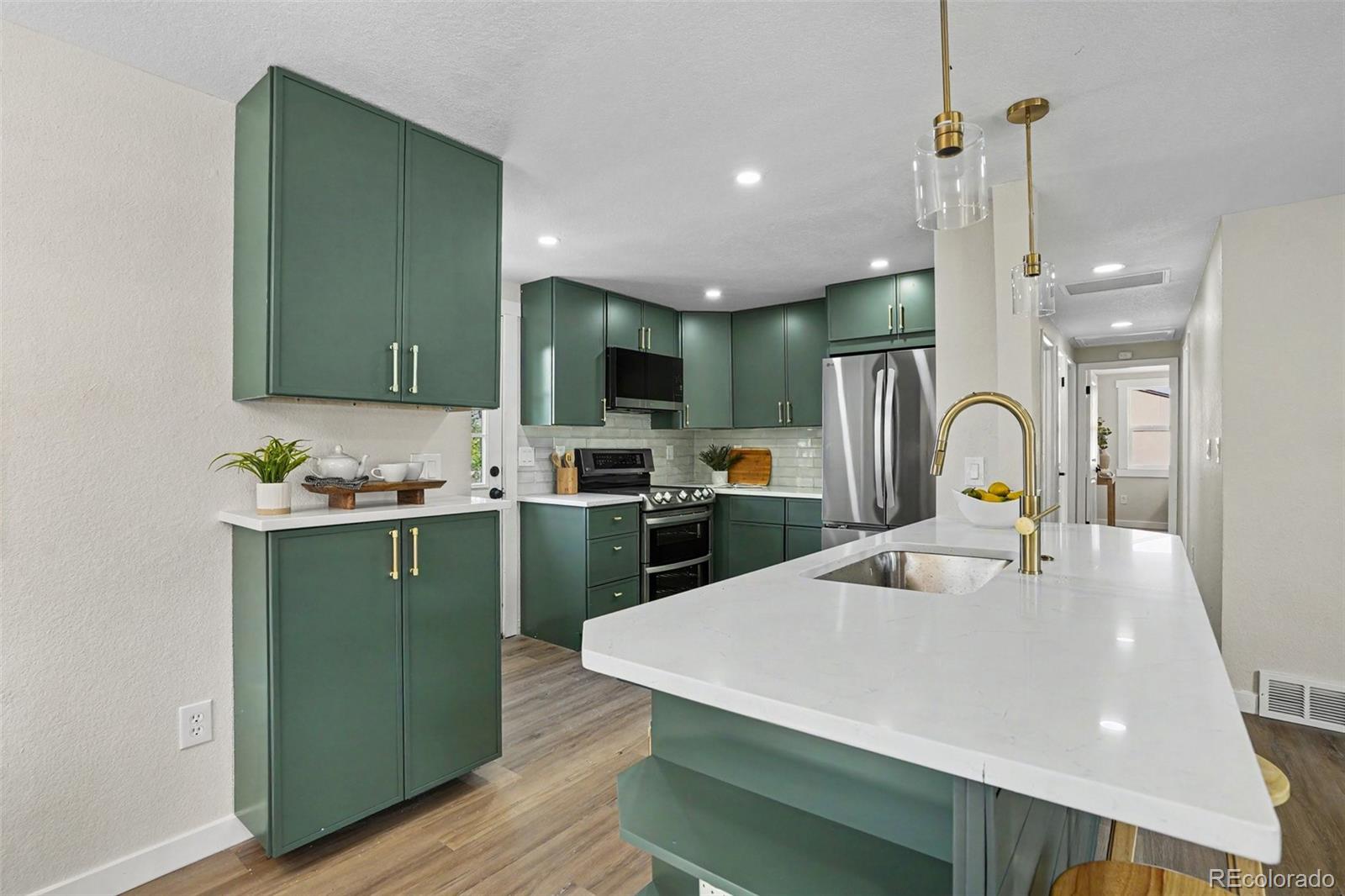 MLS Image #14 for 6340 w 61st avenue,arvada, Colorado