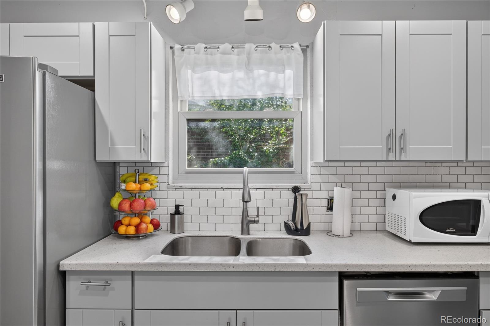MLS Image #14 for 11714  quam drive,denver, Colorado
