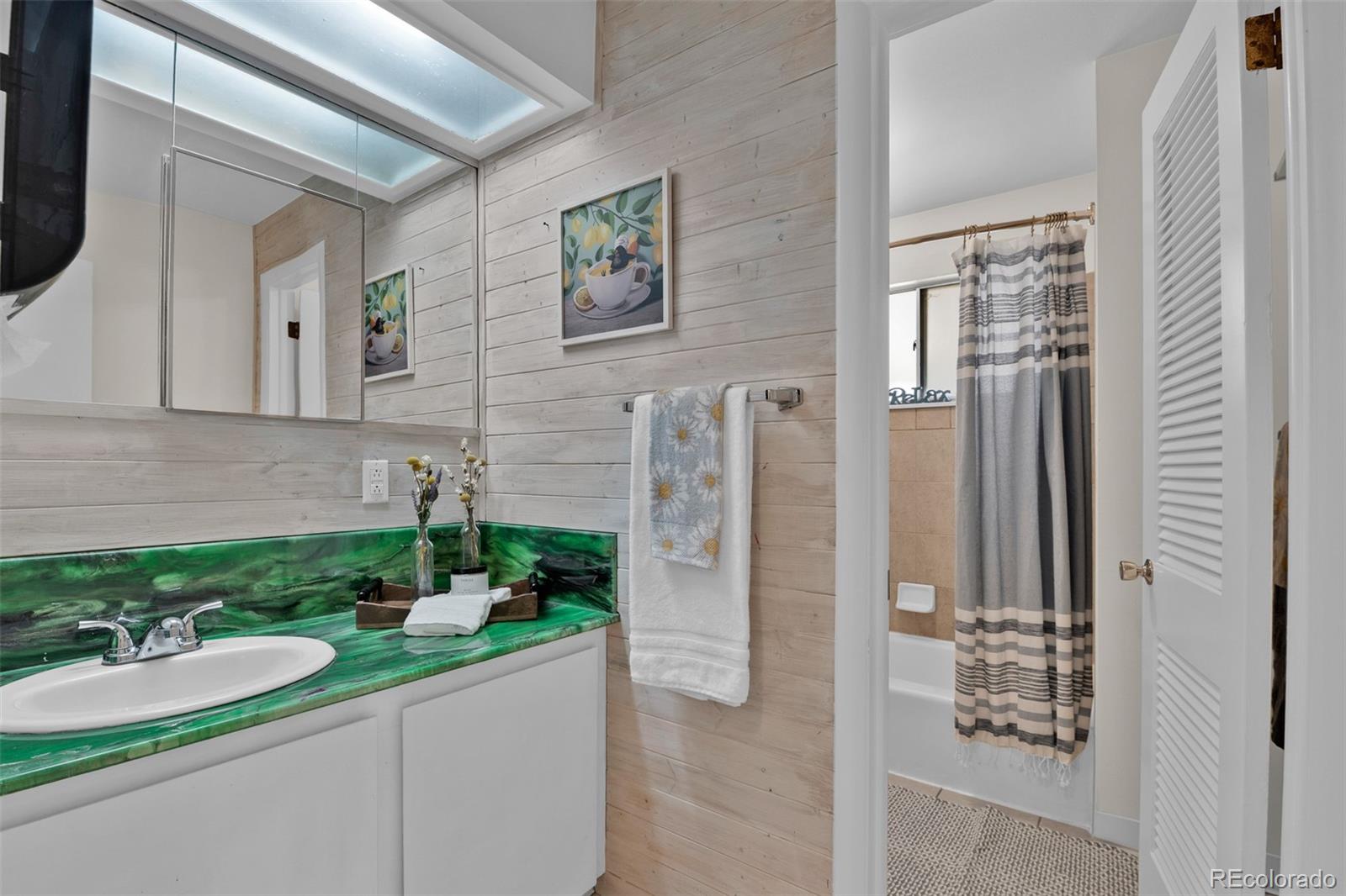 MLS Image #13 for 8584 e briarwood place,centennial, Colorado