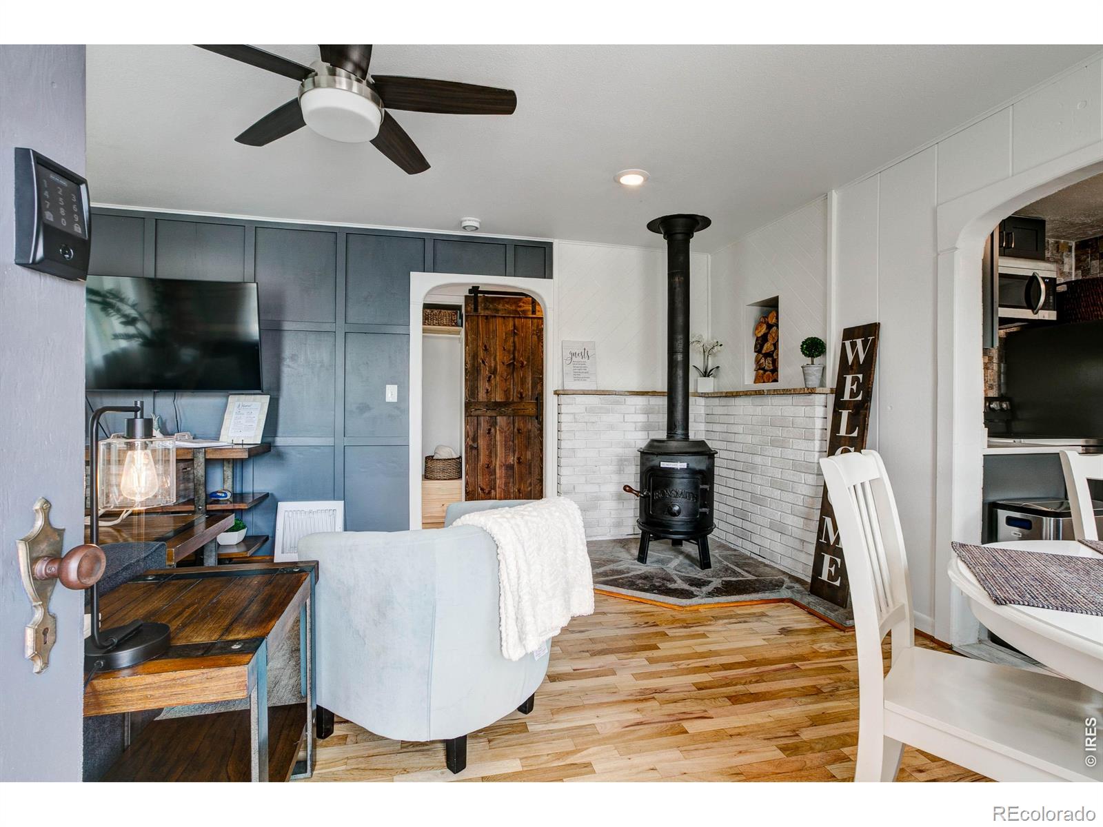 MLS Image #4 for 525 w 9th street,loveland, Colorado