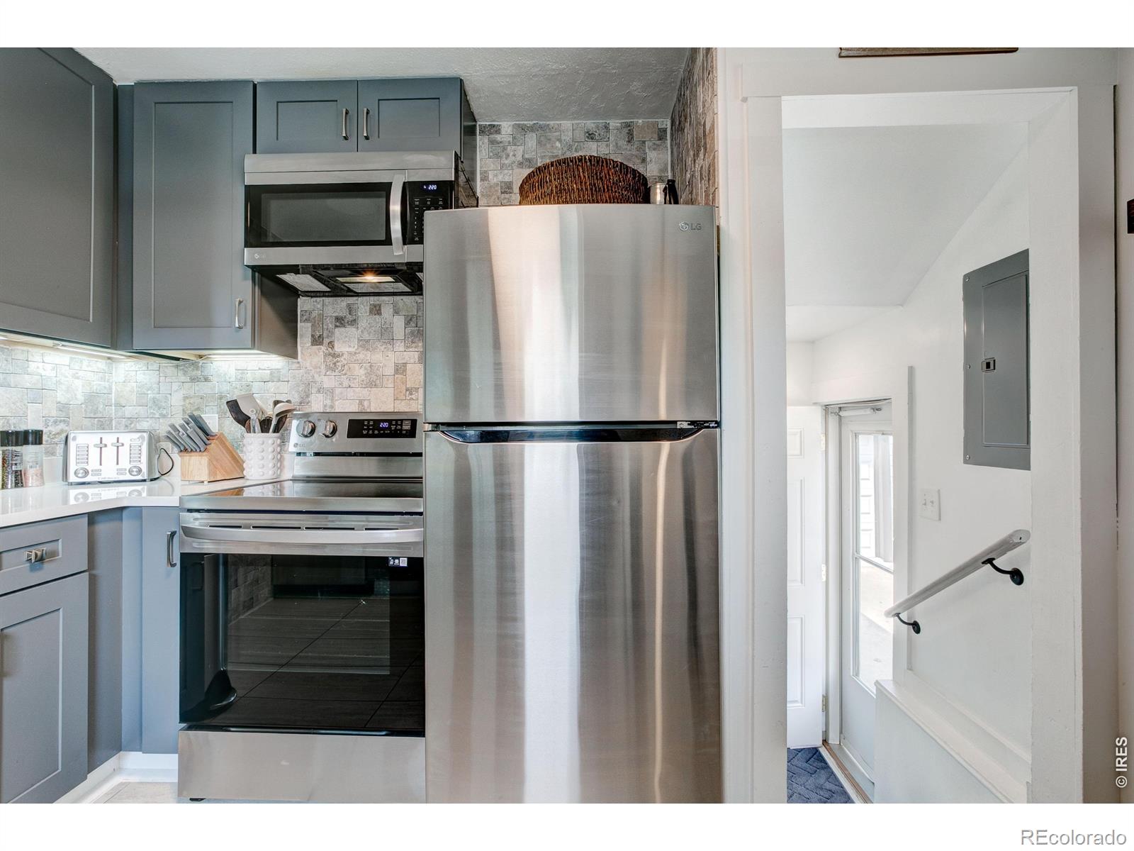 MLS Image #9 for 525 w 9th street,loveland, Colorado