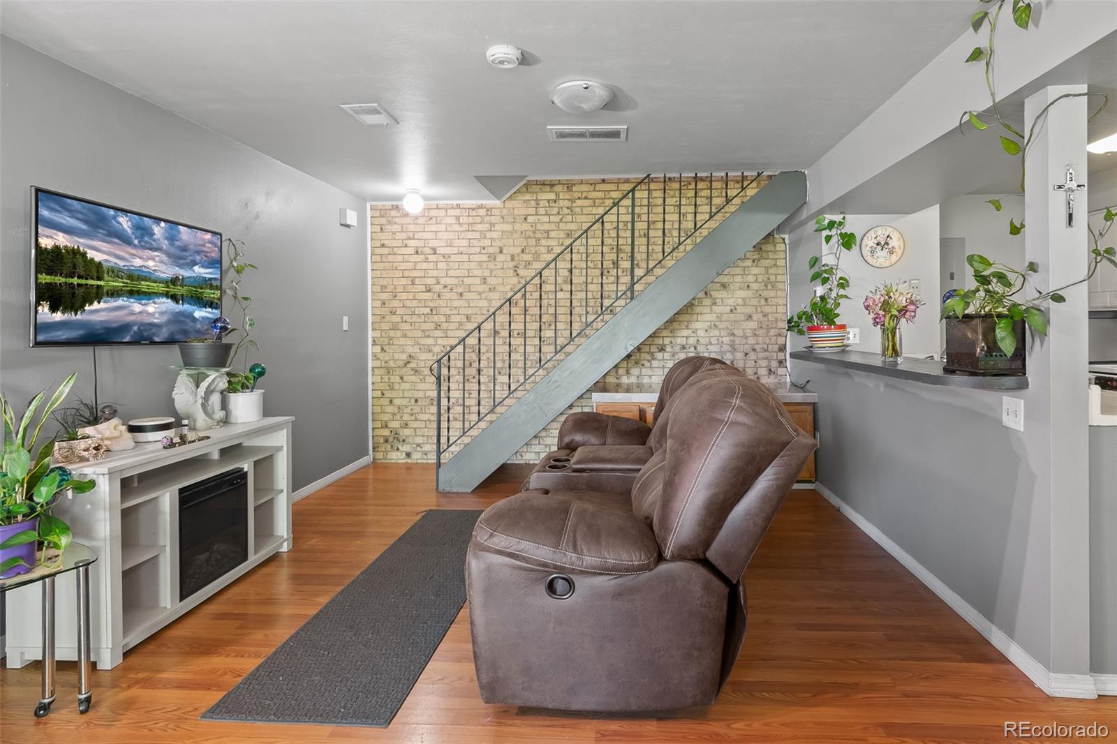 MLS Image #0 for 1192 s eagle circle,aurora, Colorado