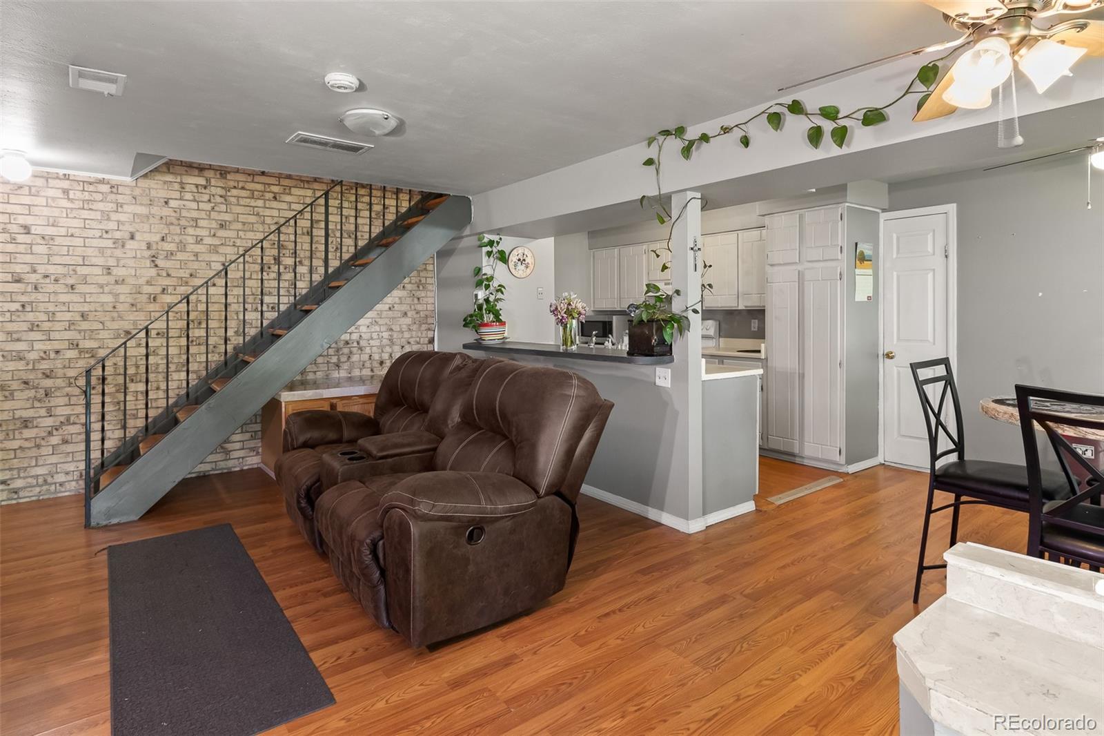 MLS Image #10 for 1192 s eagle circle,aurora, Colorado