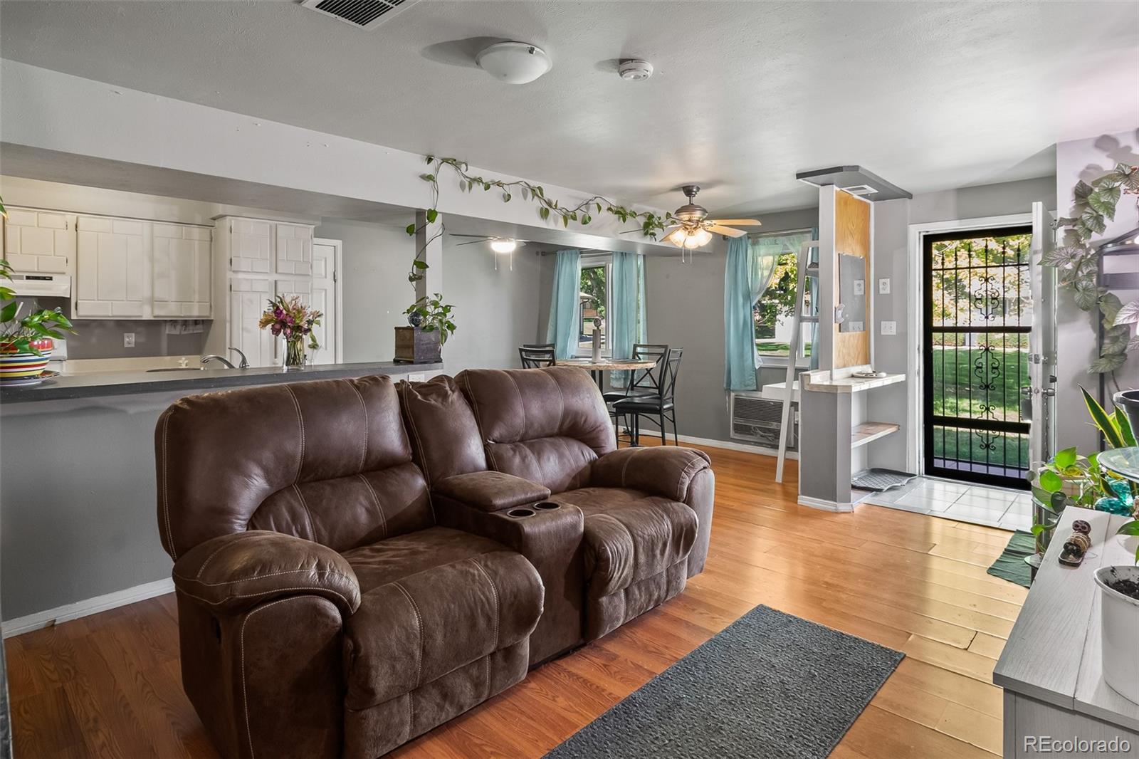 MLS Image #12 for 1192 s eagle circle,aurora, Colorado