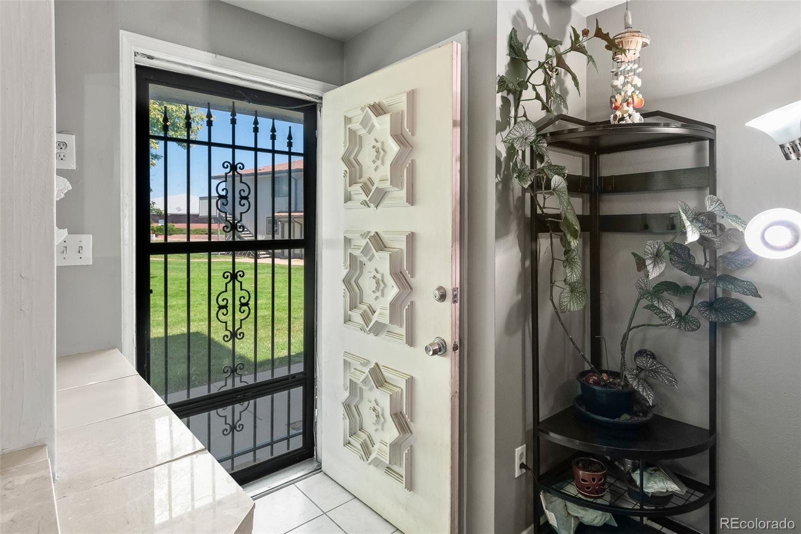 MLS Image #4 for 1192 s eagle circle,aurora, Colorado