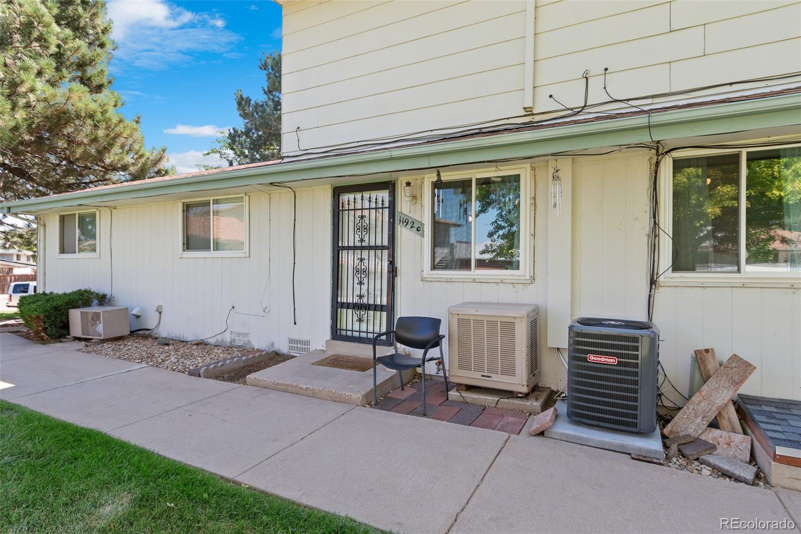 MLS Image #5 for 1192 s eagle circle,aurora, Colorado