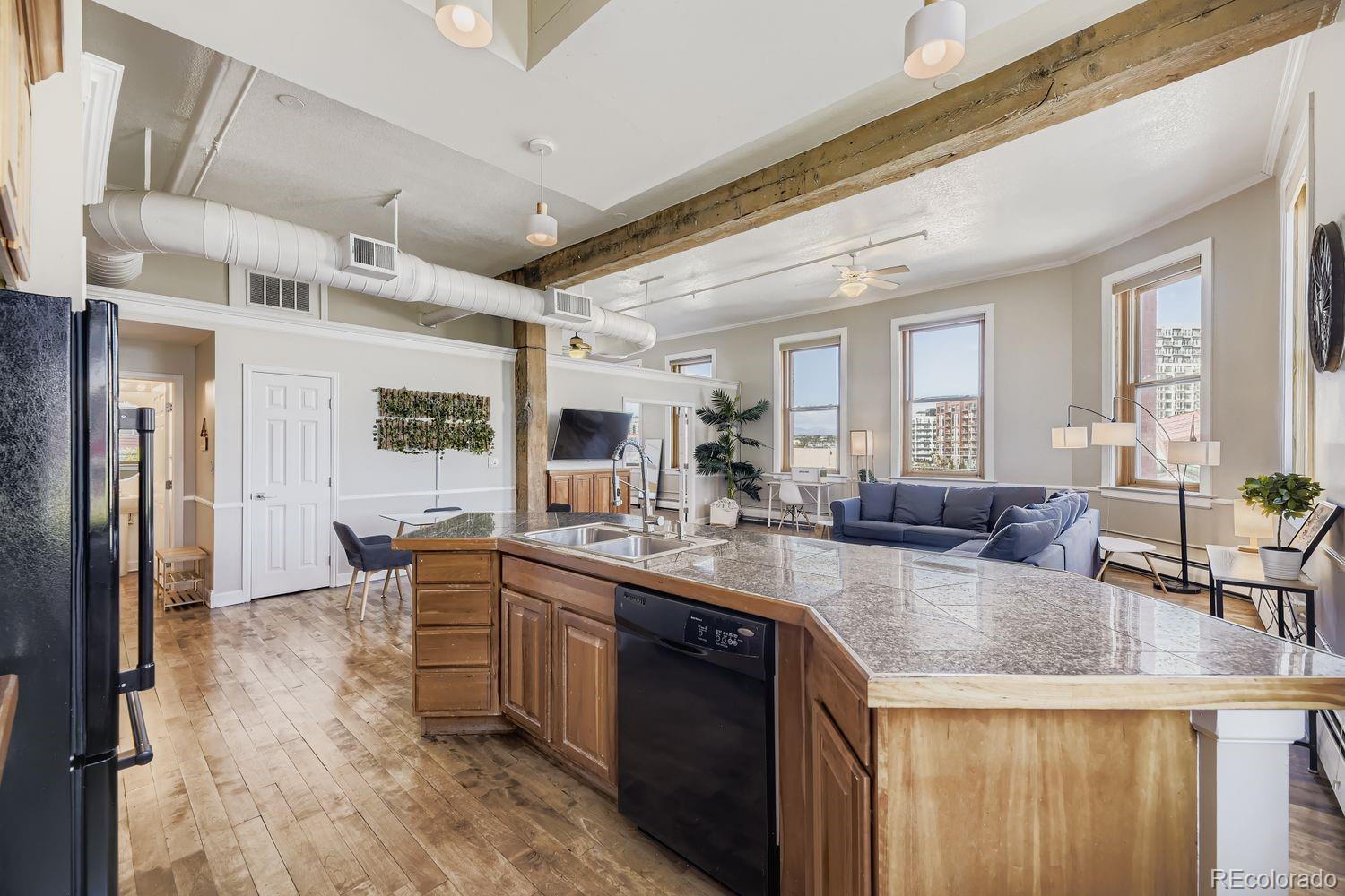 MLS Image #14 for 2560  blake street,denver, Colorado