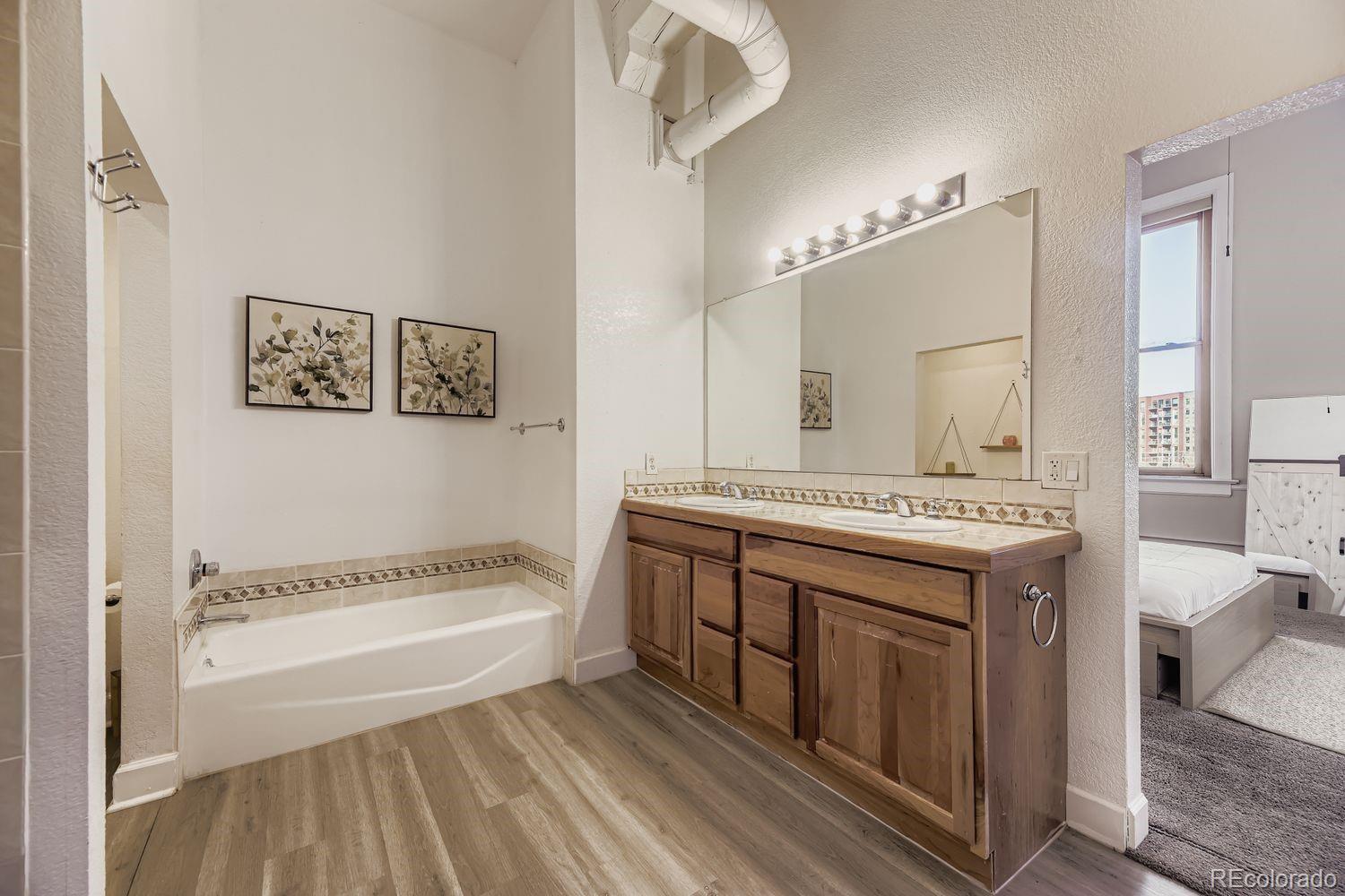 MLS Image #23 for 2560  blake street,denver, Colorado