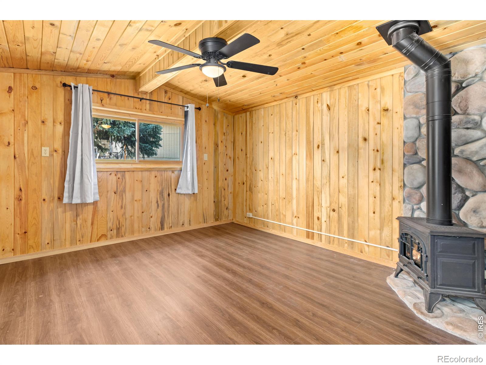 MLS Image #13 for 1250 s saint vrain avenue,estes park, Colorado