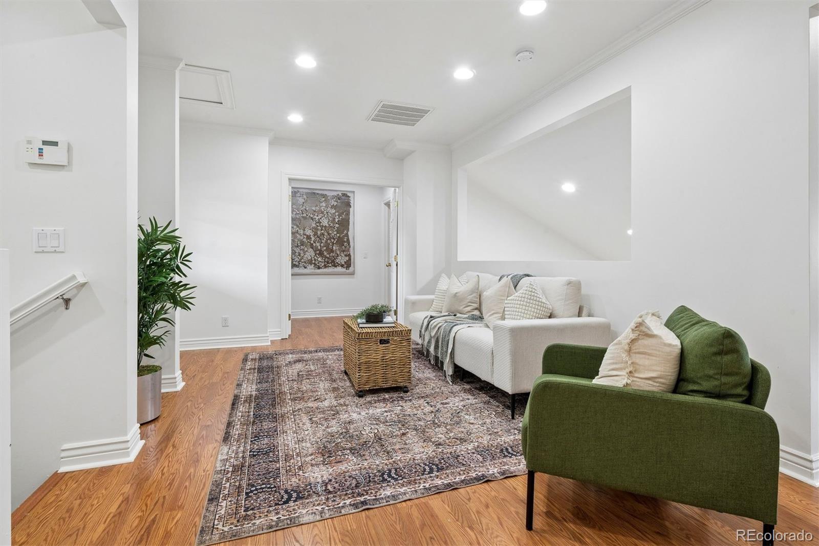 MLS Image #18 for 1141  elm street,denver, Colorado