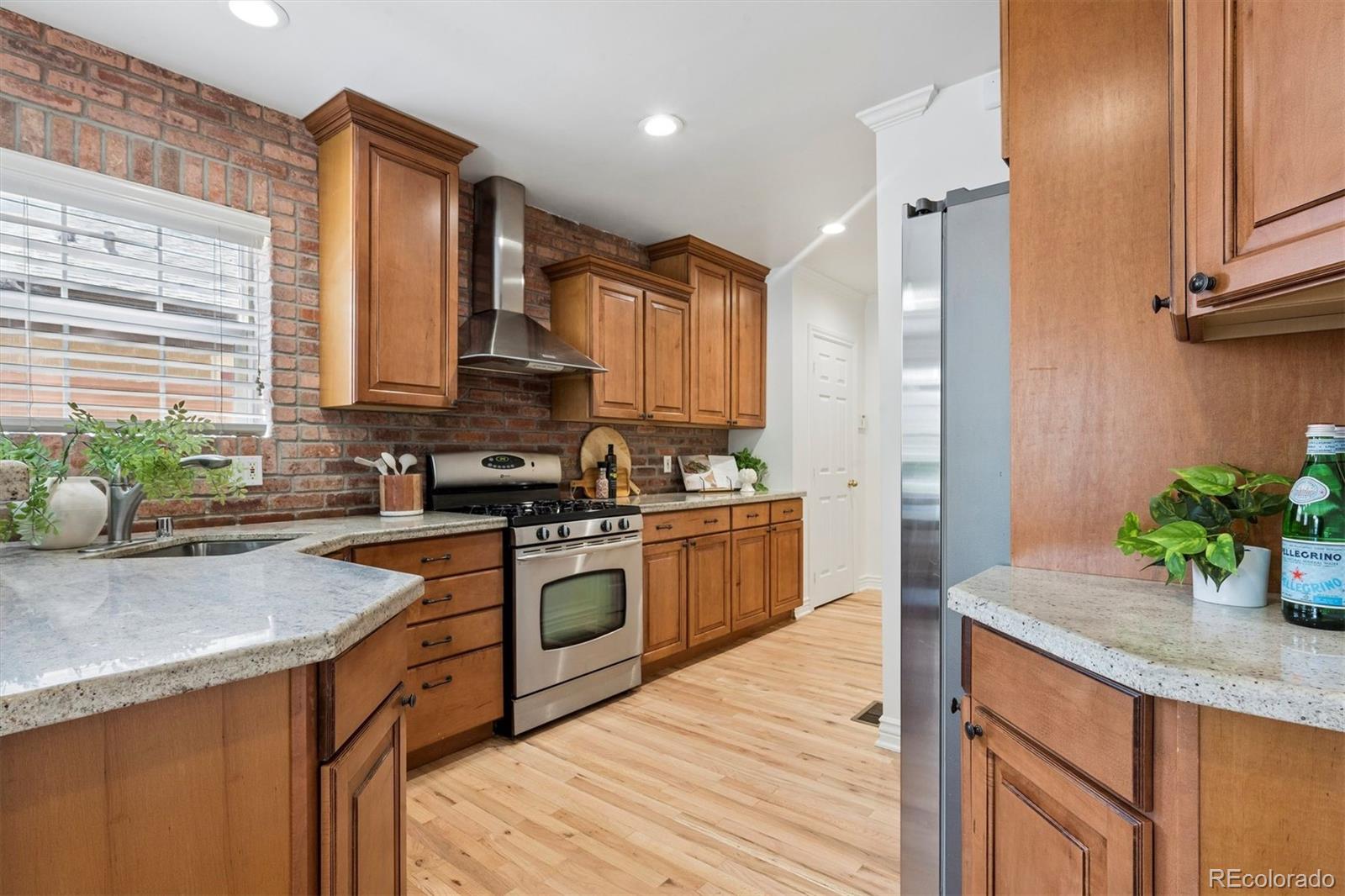 MLS Image #2 for 1141  elm street,denver, Colorado