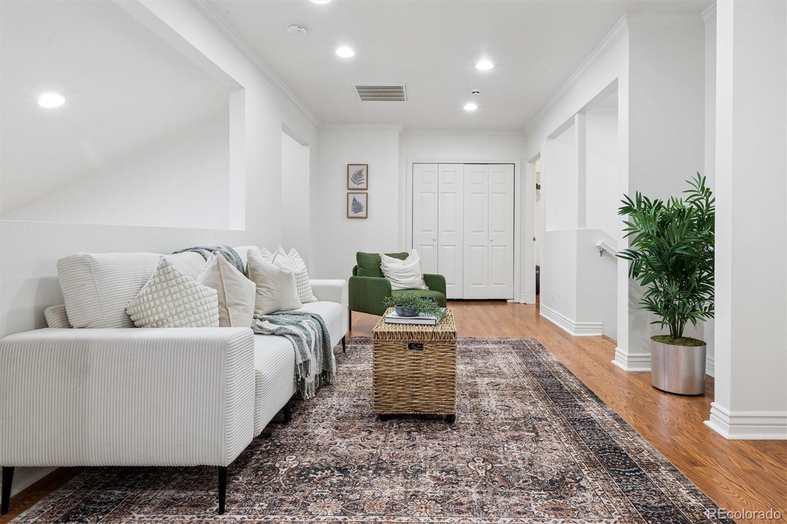 MLS Image #20 for 1141  elm street,denver, Colorado