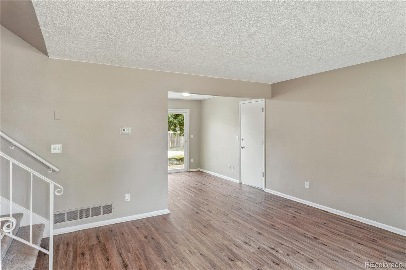 MLS Image #10 for 17156 e progress circle,aurora, Colorado