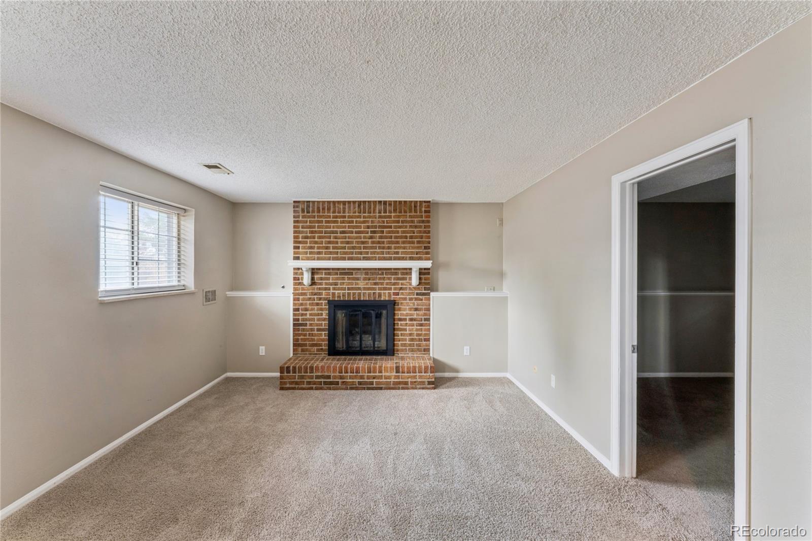 MLS Image #15 for 17156 e progress circle,aurora, Colorado