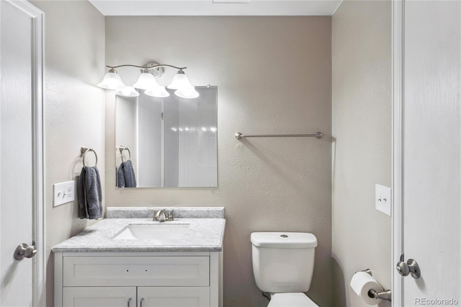 MLS Image #25 for 17156 e progress circle,aurora, Colorado