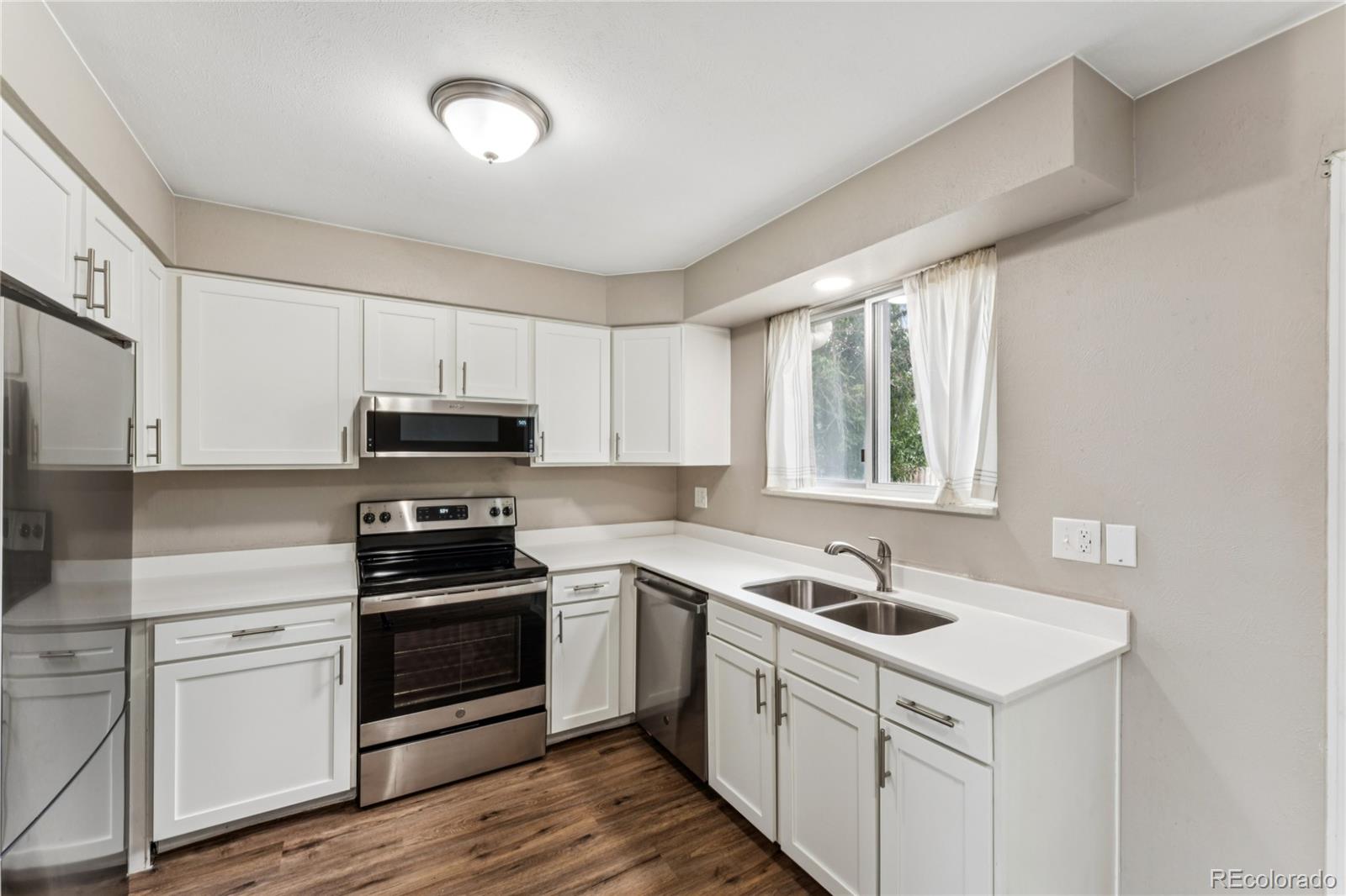 MLS Image #7 for 17156 e progress circle,aurora, Colorado