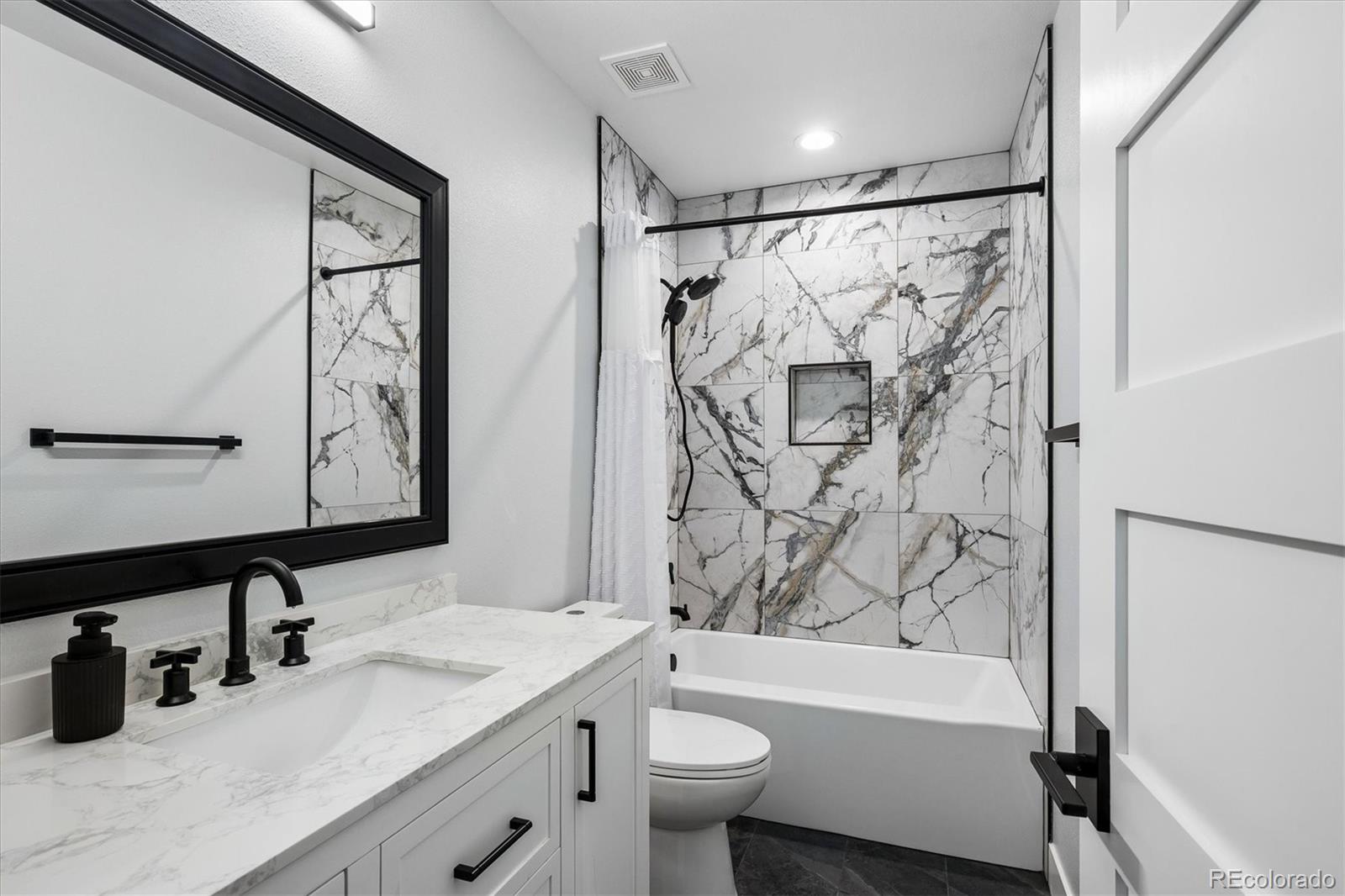 MLS Image #35 for 966  saint paul street,denver, Colorado