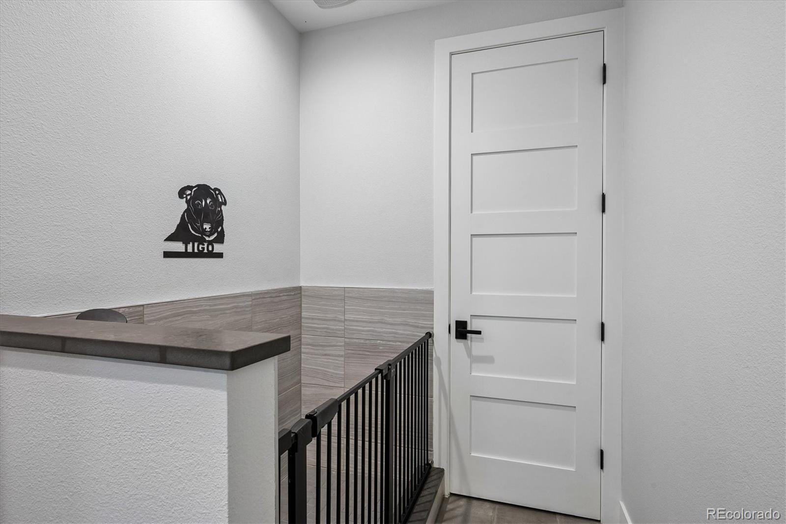 MLS Image #40 for 966  saint paul street,denver, Colorado