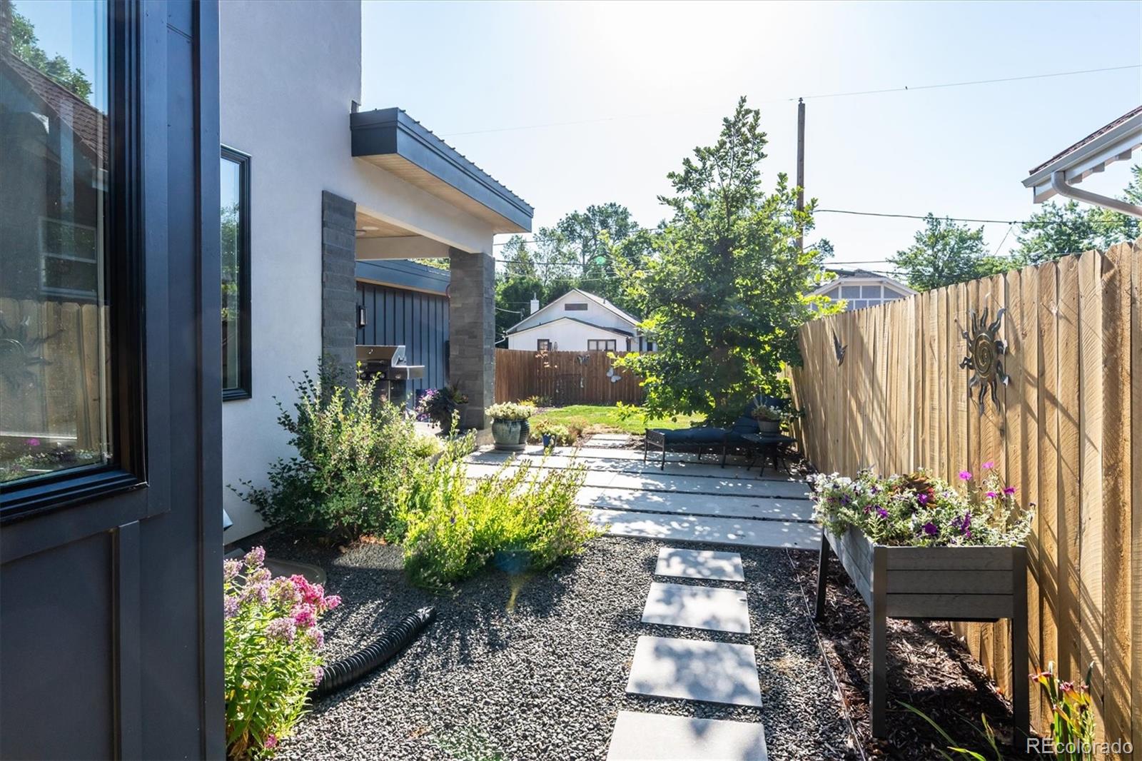 MLS Image #45 for 966  saint paul street,denver, Colorado