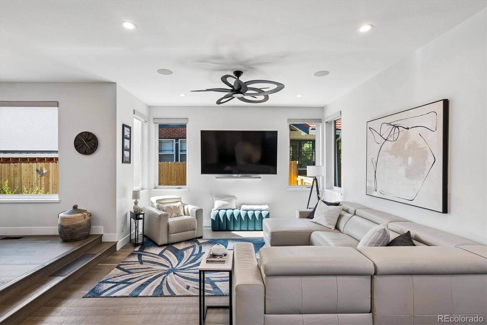 MLS Image #8 for 966  saint paul street,denver, Colorado