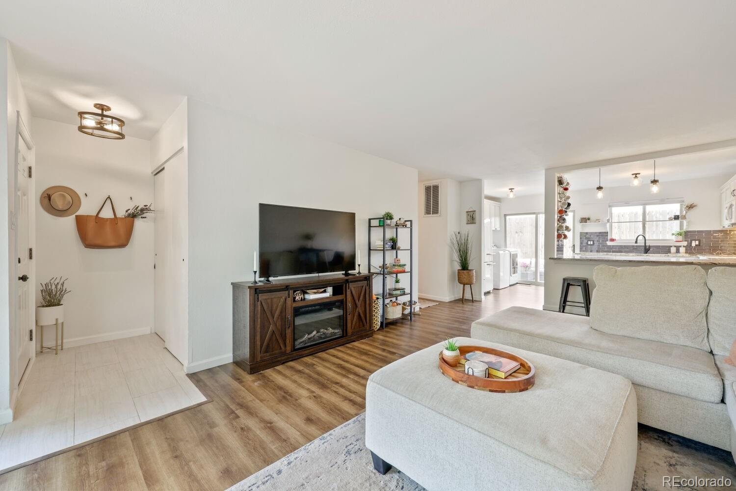 MLS Image #5 for 6495 e happy canyon road,denver, Colorado